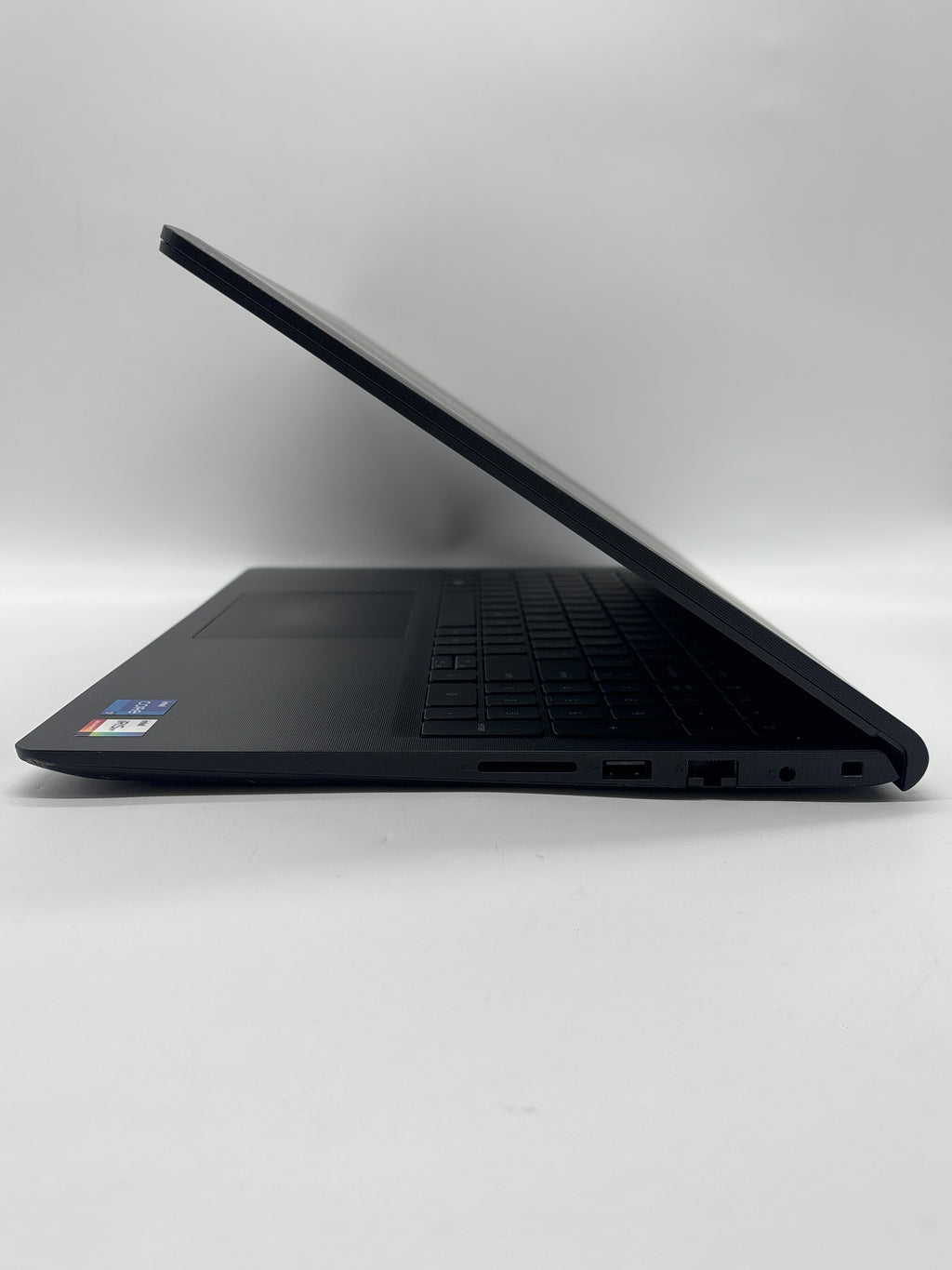 Dell Vostro 3520 i7-1255U 16GB RAM 512GB SSD - For Parts (Bad Battery)