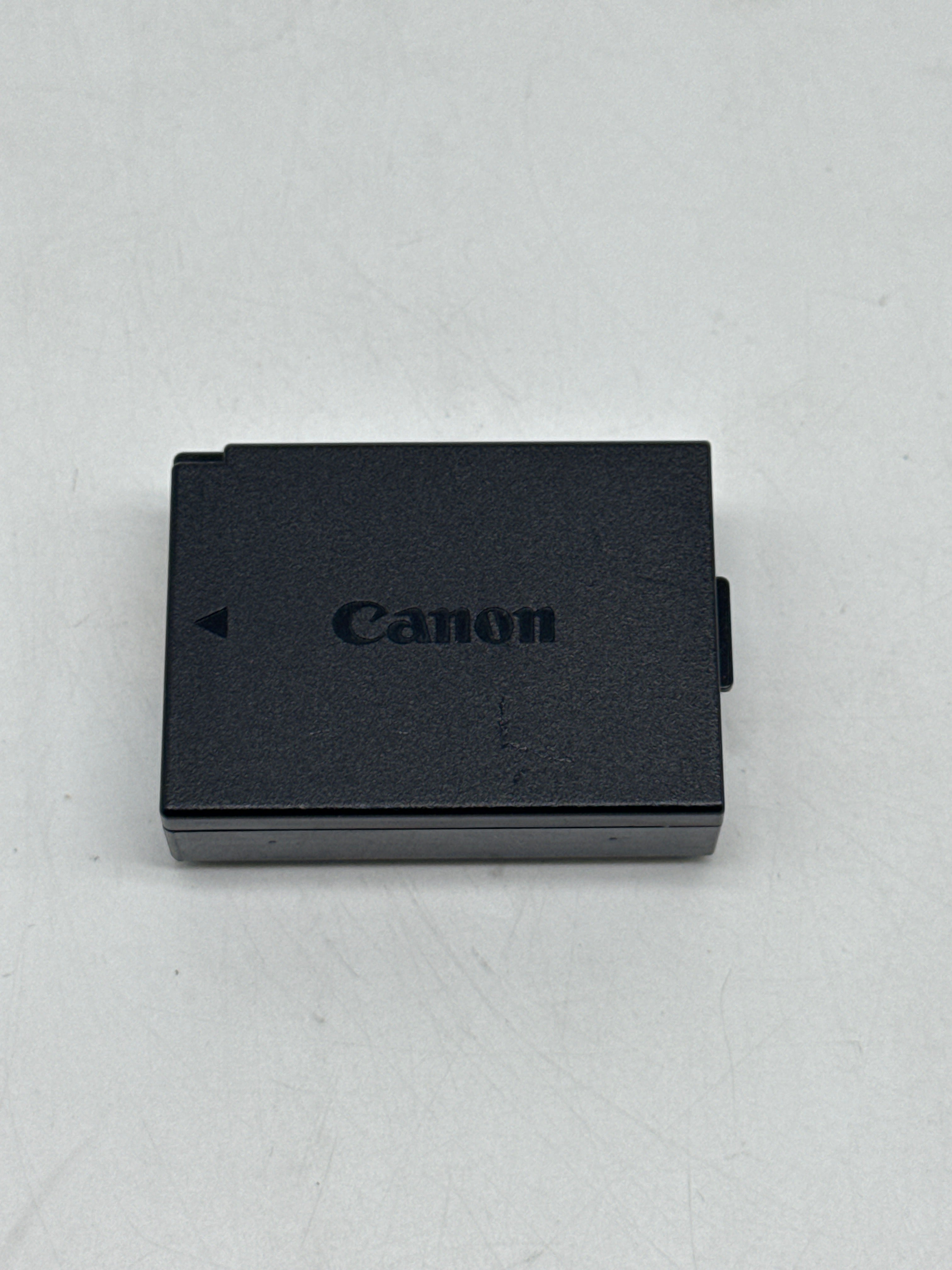 Canon EOS Rebel T6 18.0 MP DSLR Camera W/ Canon Len EF-S 18-55mm f/3.5-5.6 IS II and 2 Charging docks.