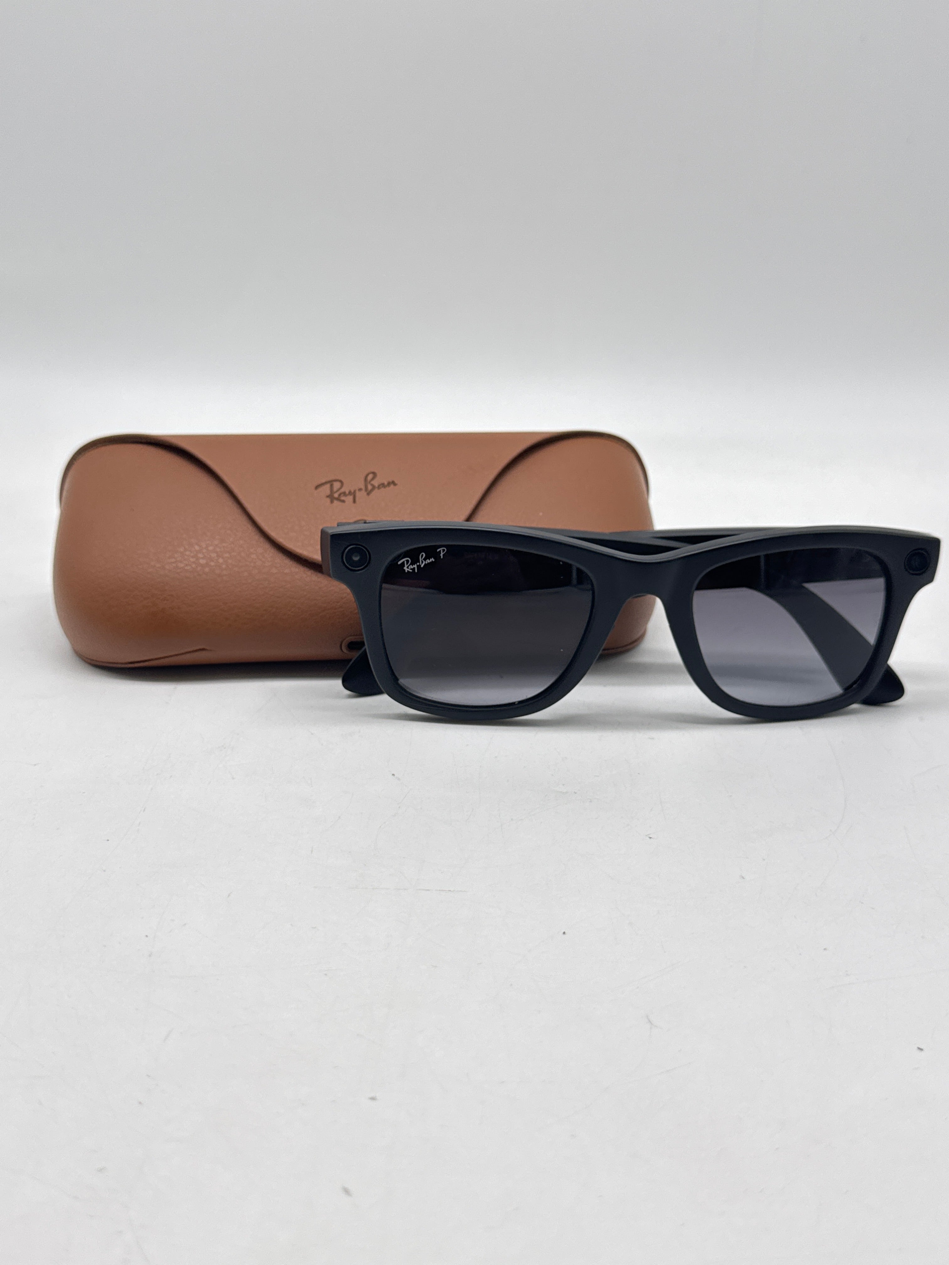 Ray-Ban Meta Wayfarer RW4006 Polarized Matte Black - Used