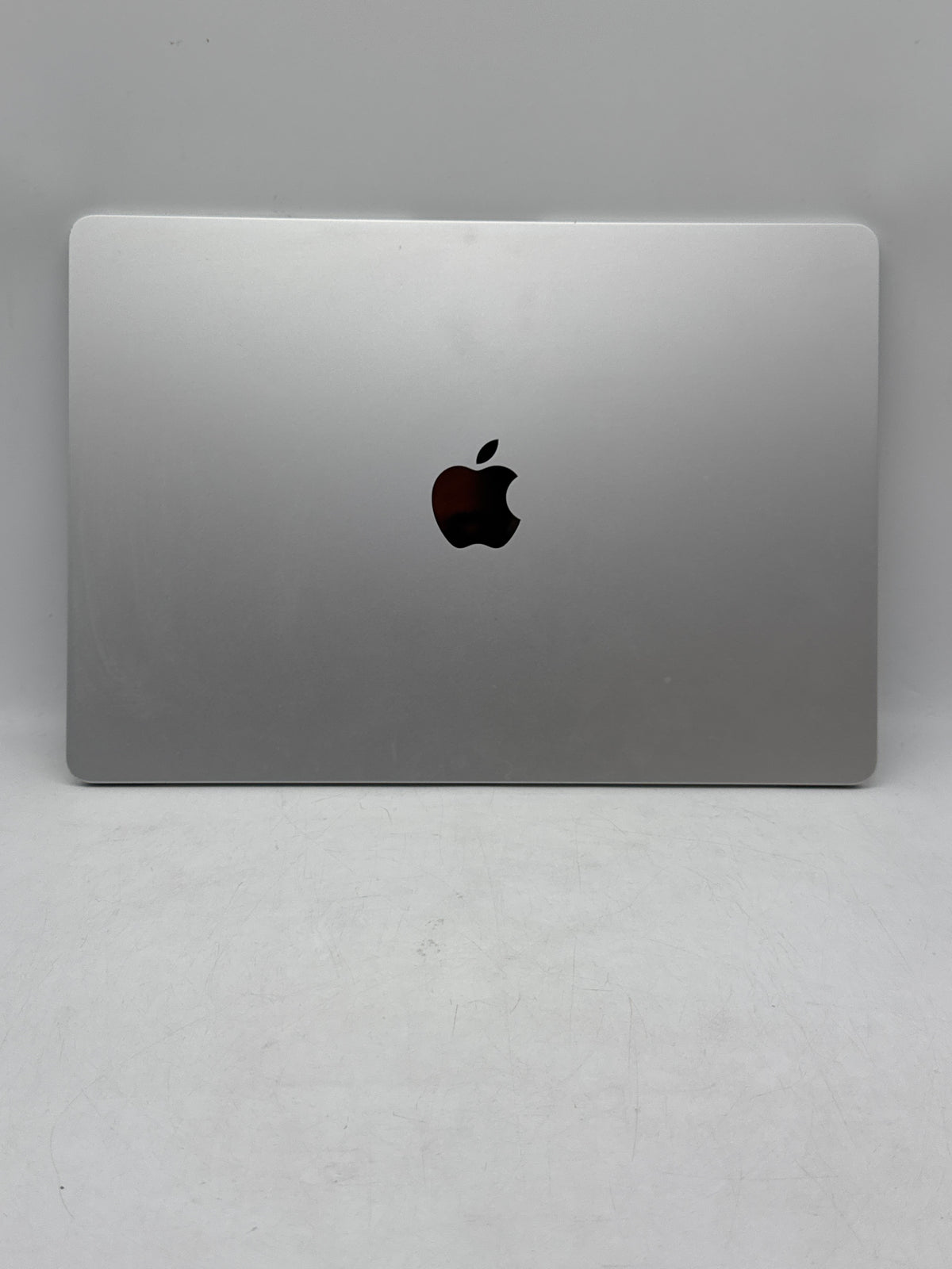 Apple MacBook Air 15in M2 A2941 8GB RAM 256GB SSD Silver - Used