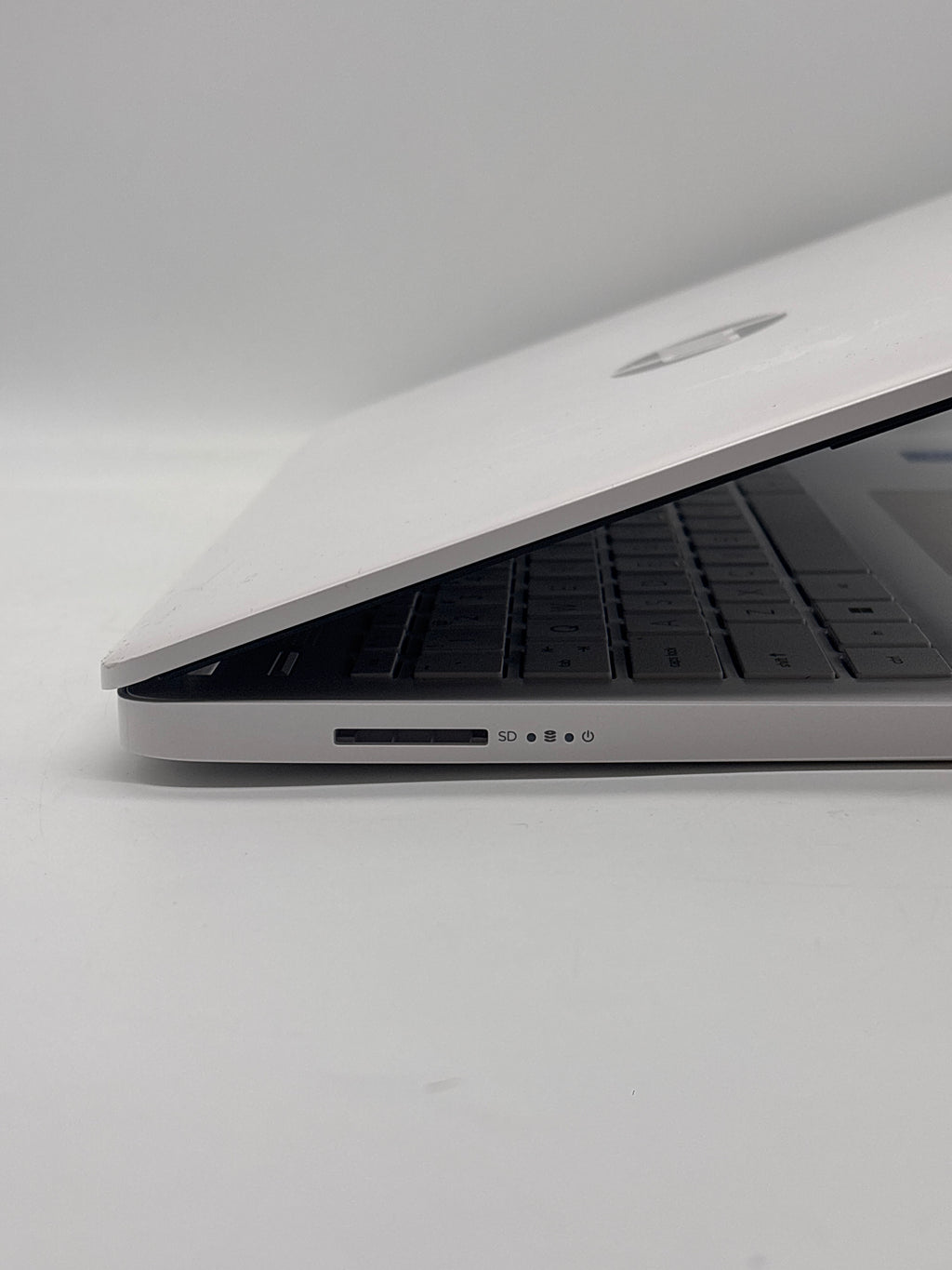 HP 14-dq0080nr Celeron N4020 4GB RAM 64GB eMMC Used