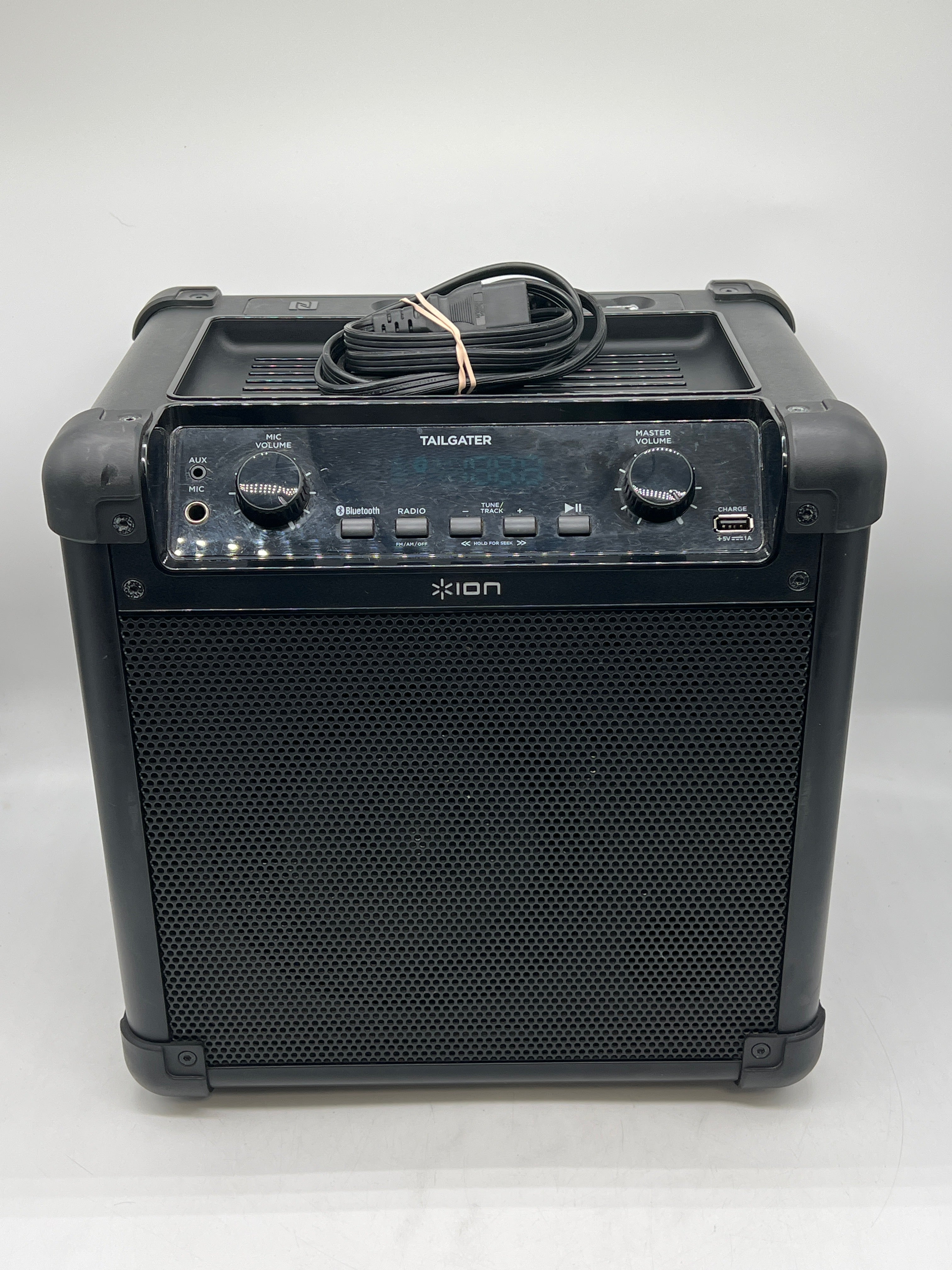 ION Tailgater IPA77 50W Portable Bluetooth Speaker - For Parts (Broken Antennae)