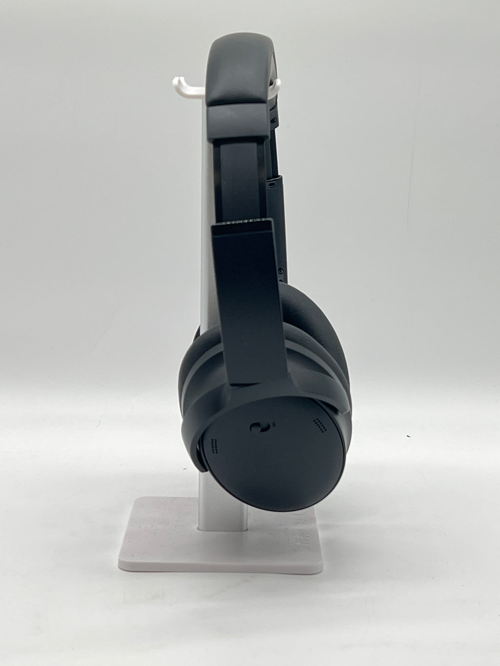 Bose QuietComfort Black Over Ear Headphones Wireless Noise Cancellation