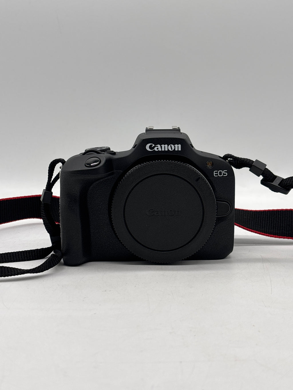 Canon EOS R100 Mirrorless Digital Camera Body Only Black Used