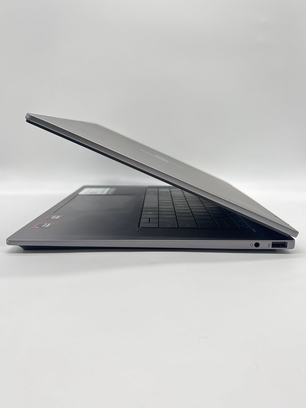 HP Omnibook X Flip 16-be0003dx AMD Ryzen 5 220 8GB RAM 512GB SSD