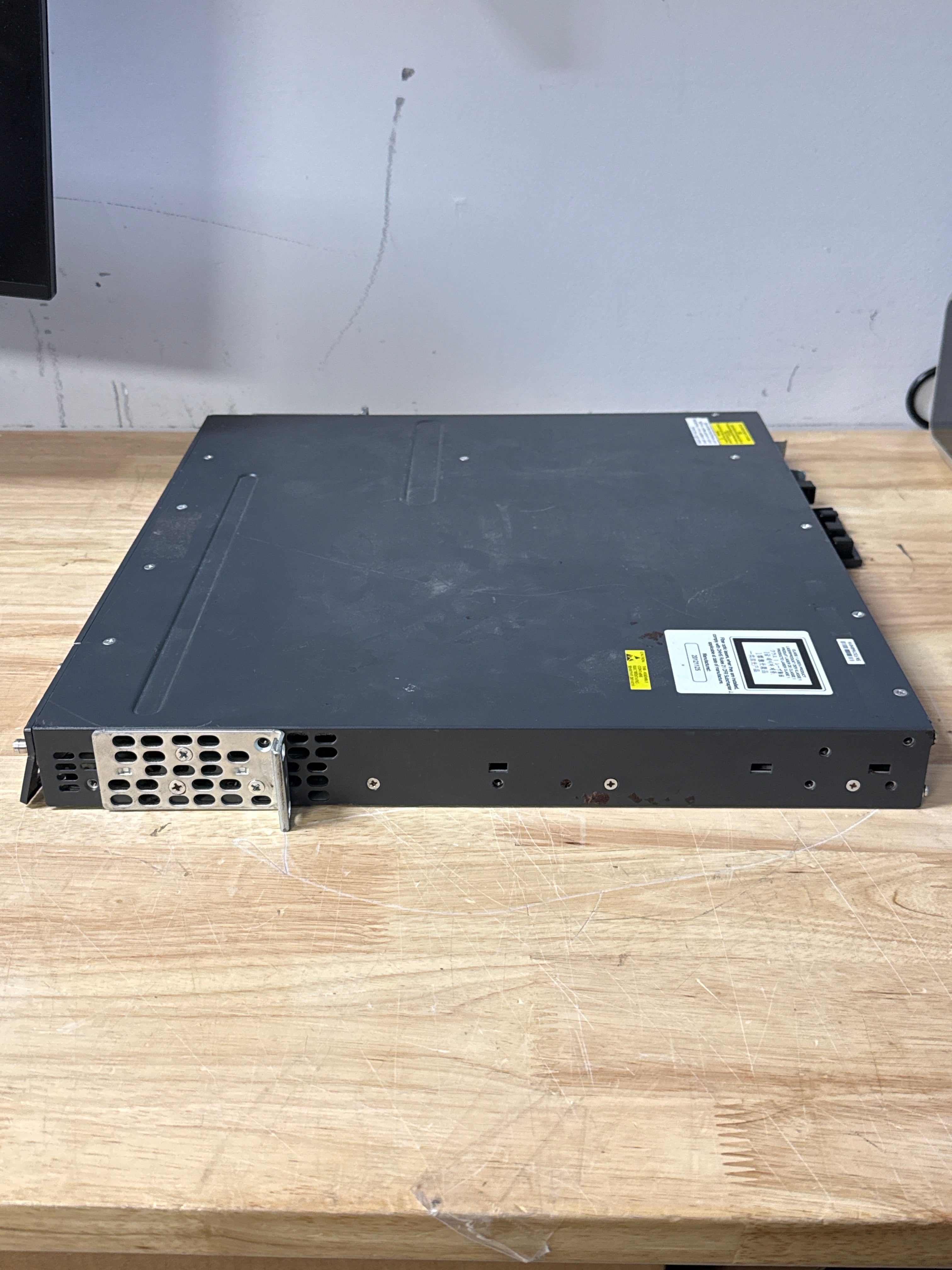 Cisco Catalyst 3560 X Series Rack Mount Ethernet Switch - Used