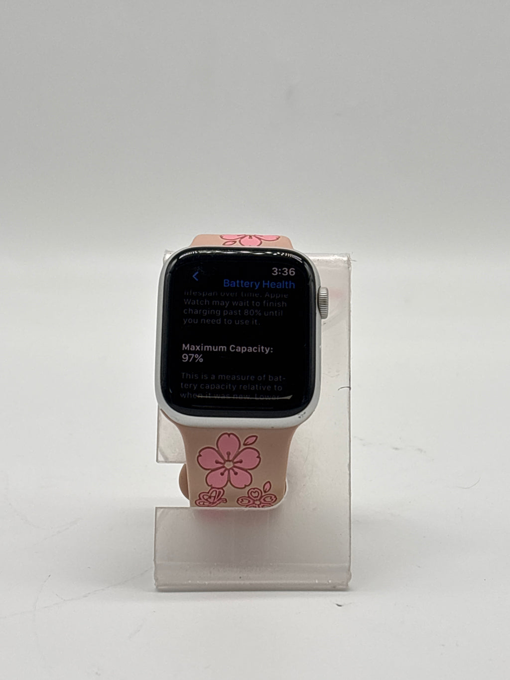 Apple Watch SE 1st Gen A2352 44mm GPS Silver Aluminum 32GB - Used