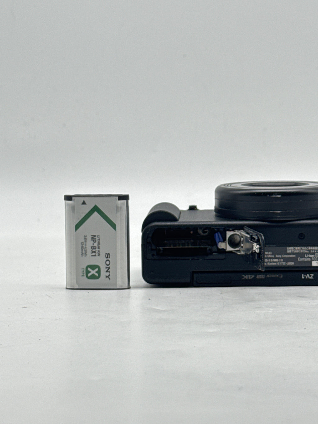 Sony ZV-1 20.1MP Compact Camera ZEISS 24-70mm Lens Black - Used