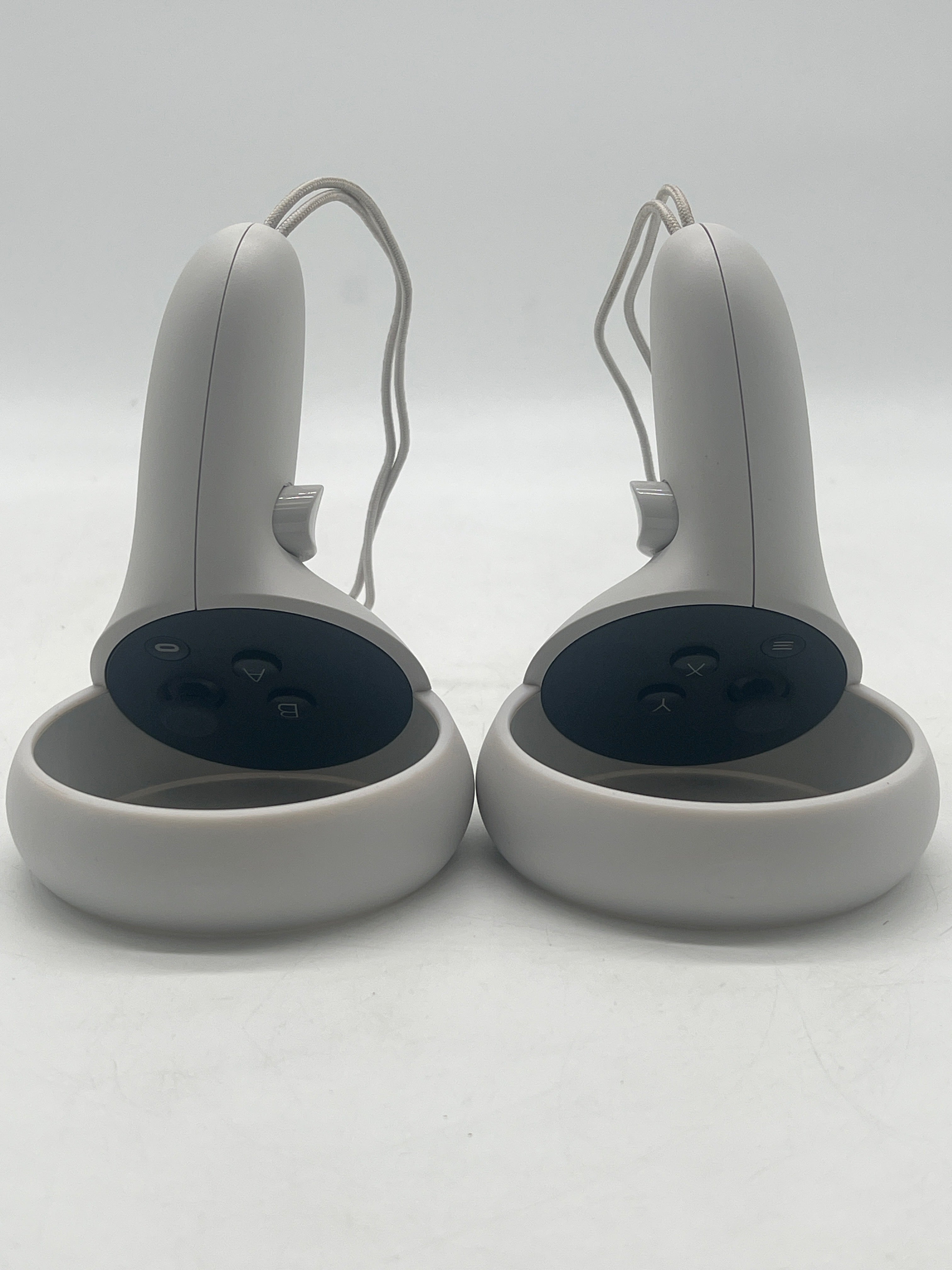 Oculus Quest 2 VR Headset 128 GB White Standalone - Used
