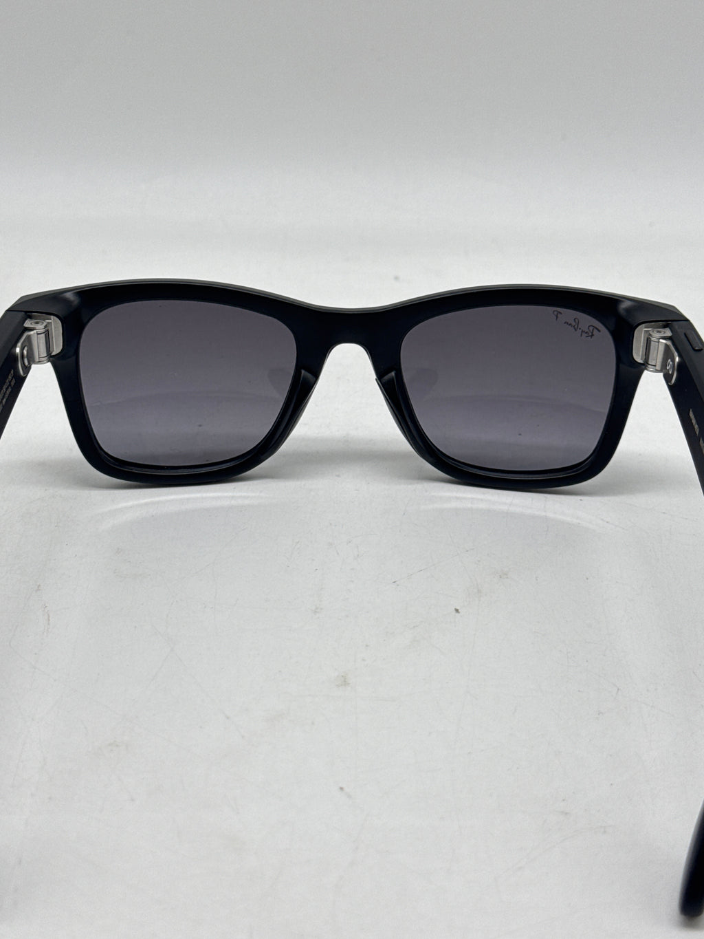 Ray-Ban Meta Wayfarer RW4006 Polarized Matte Black - Used