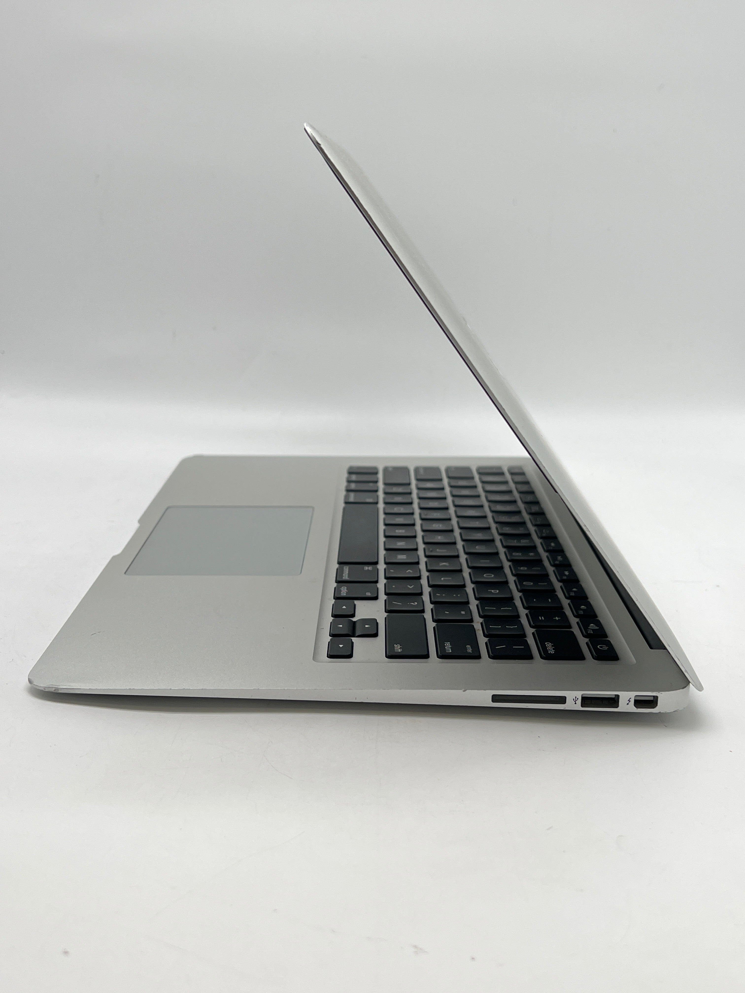 Apple MacBook Air 13" A1466 i5 8GB RAM 128GB SSD - Used