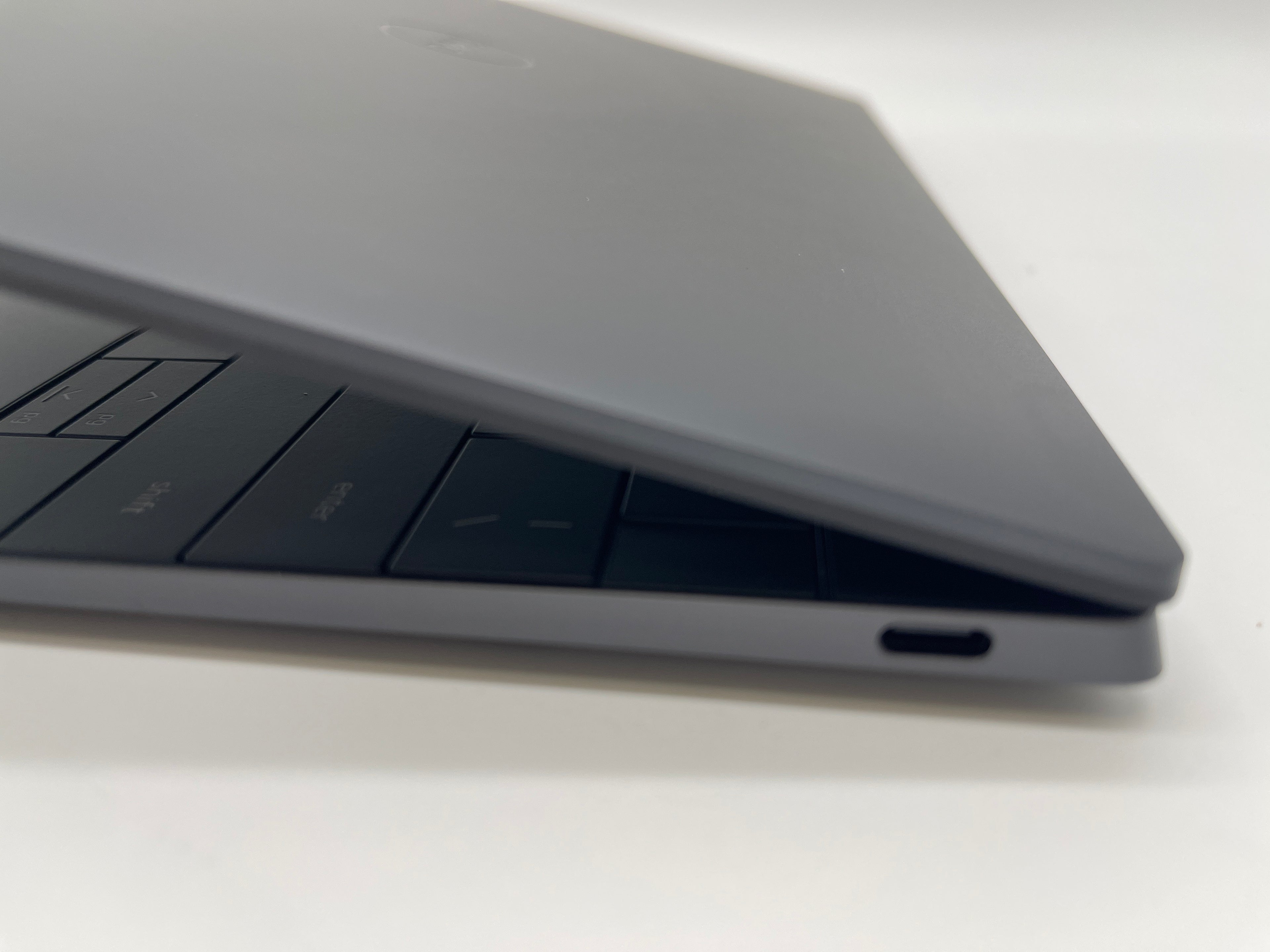 Dell XPS 13 9320 13.4in Intel i7-1360P 16GB RAM 512GB SSD Black Used