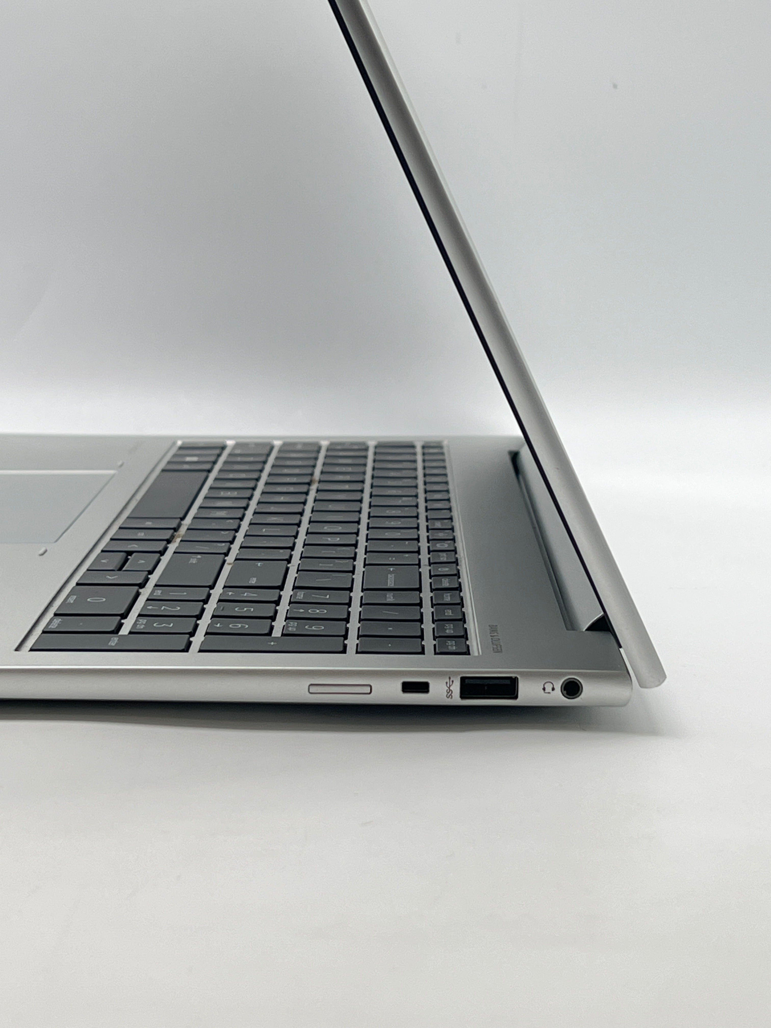 HP EliteBook 860 G10 i5-1335U 16GB RAM 256GB SSD - For Parts (Read Desc)