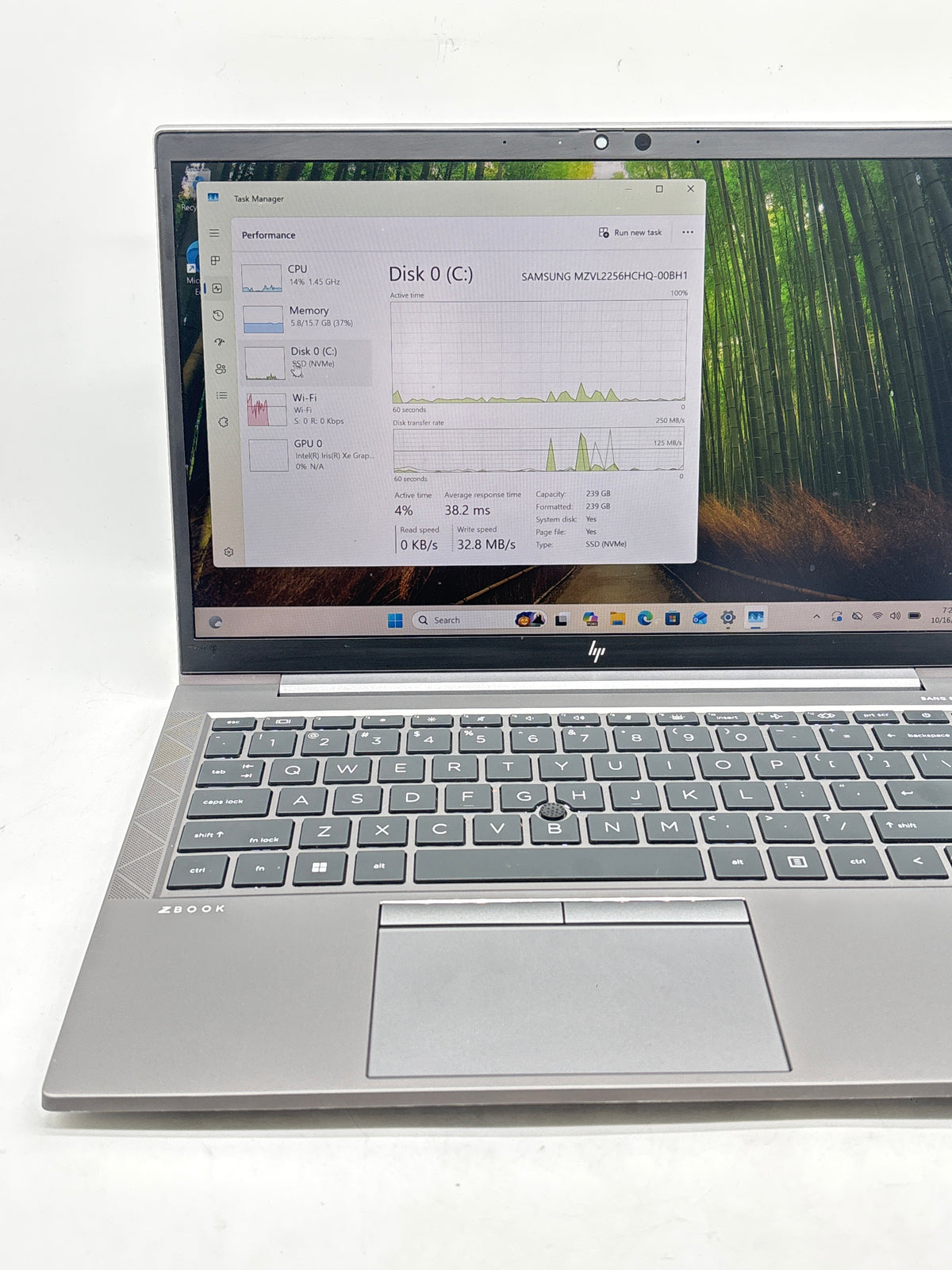 HP ZBook Firefly 14 G8 Core i5-1145G7 16GB RAM 512GB SSD  - READ