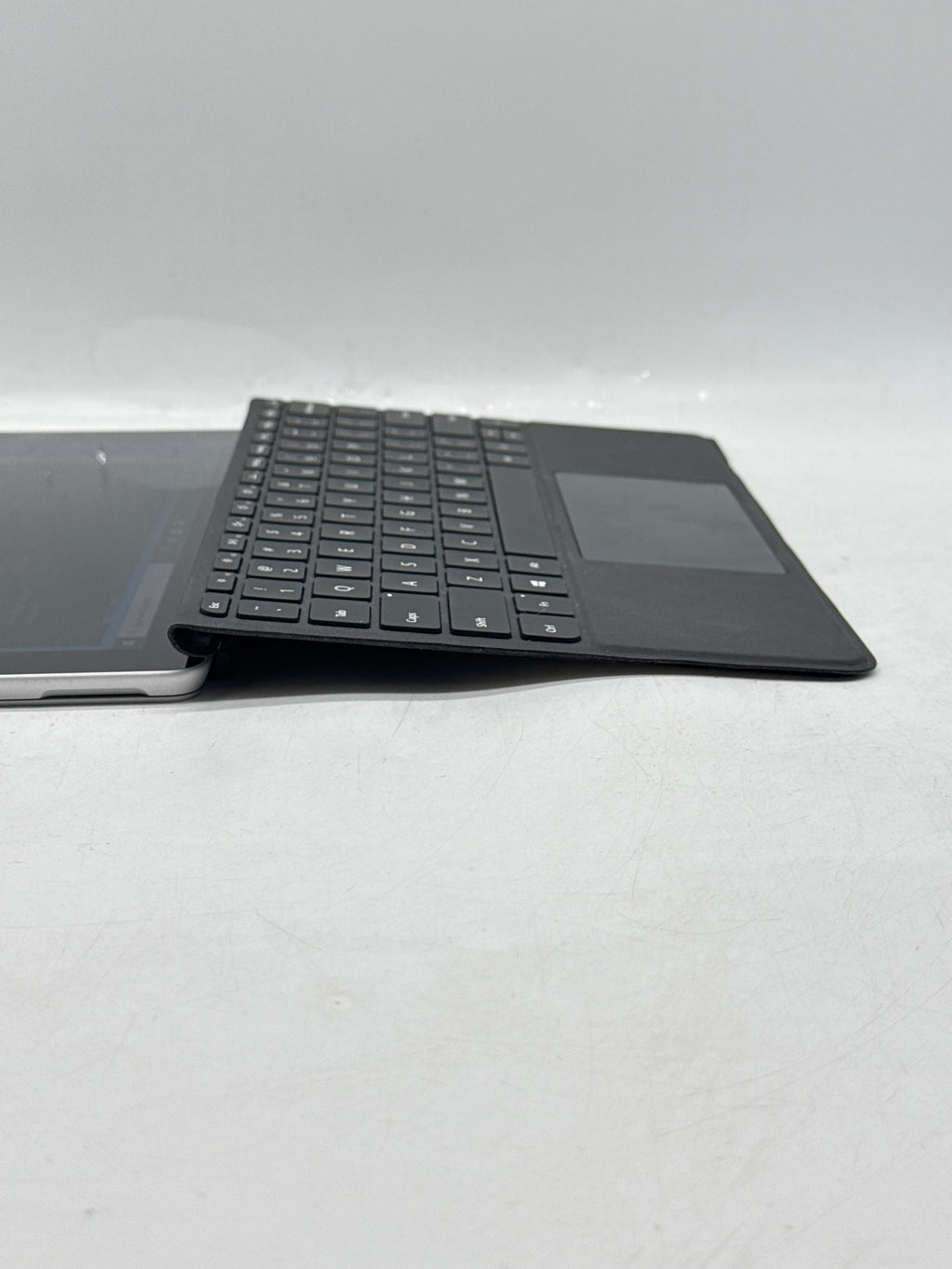 Microsoft Surface Go 1824 Intel Pentium 4415Y 8GB RAM 128GB SSD Wi-Fi - Used