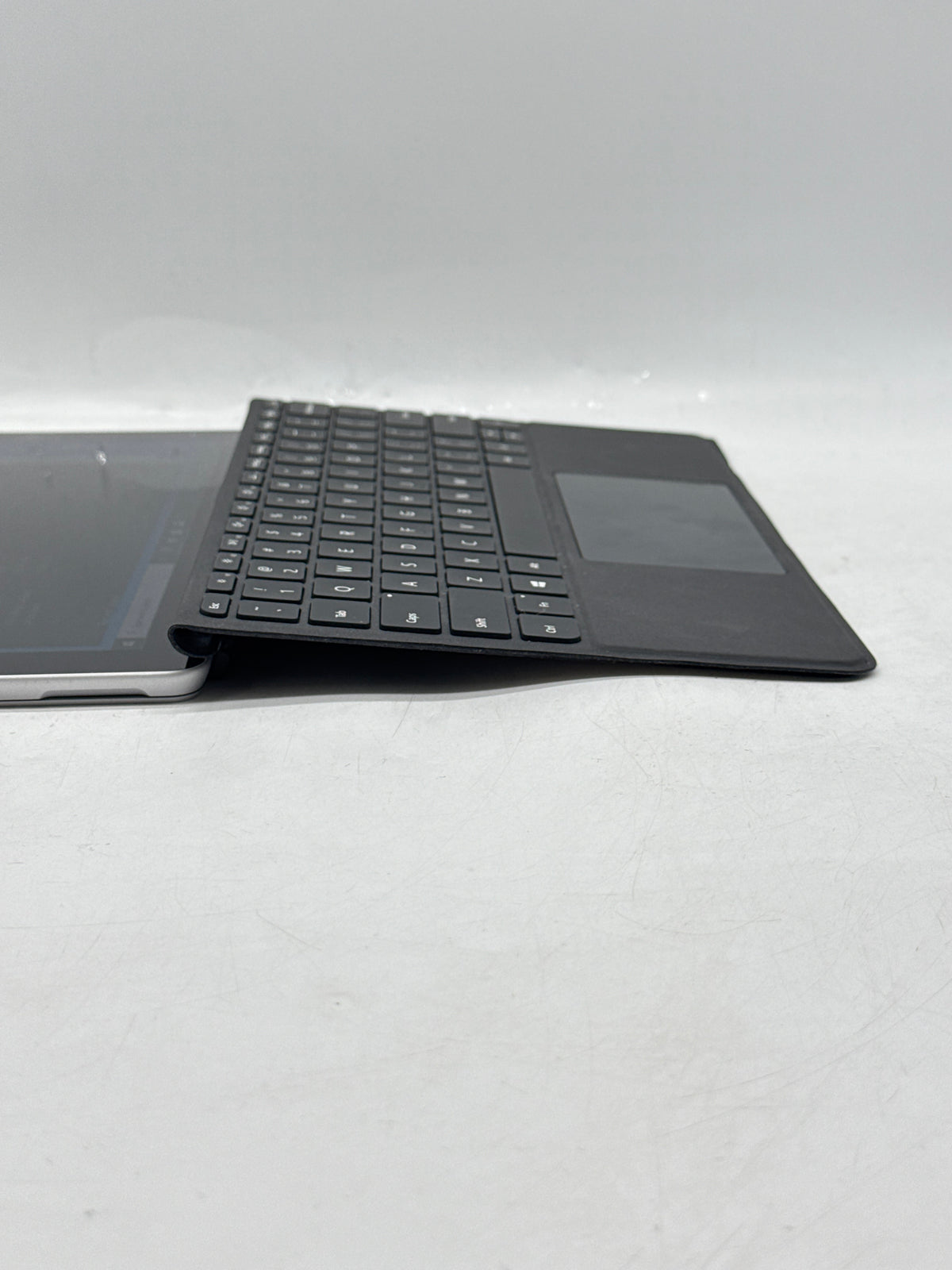 Microsoft Surface Go 1824 Intel Pentium 4415Y 8GB RAM 128GB SSD Wi-Fi - Used