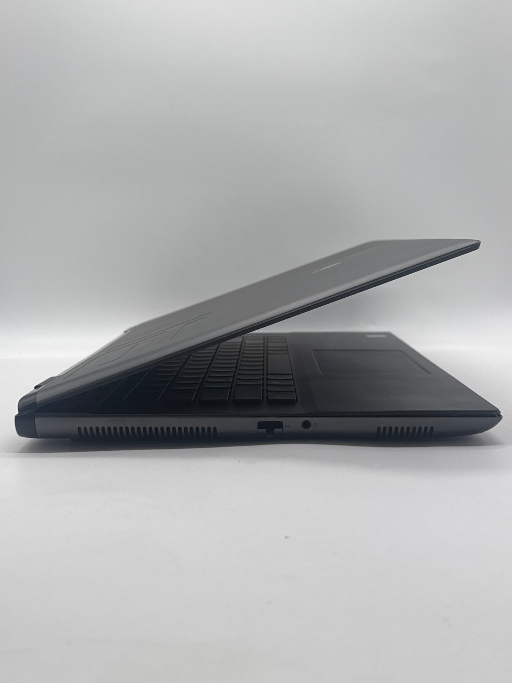 Dell Alienware M16 R2 Ultra 7 155H 16GB RAM 1TB SSD RTX 4070 - For Parts (Read DESC)