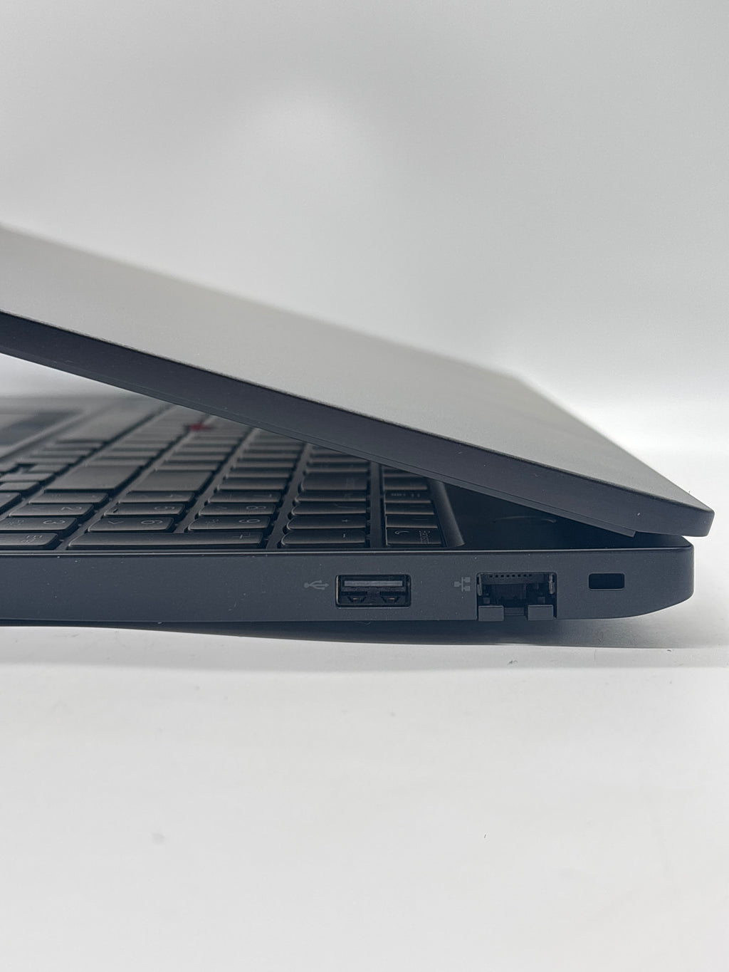 Lenovo Thinkpad E16 Gen 1 i7-1355U 16GB 512GB SSD