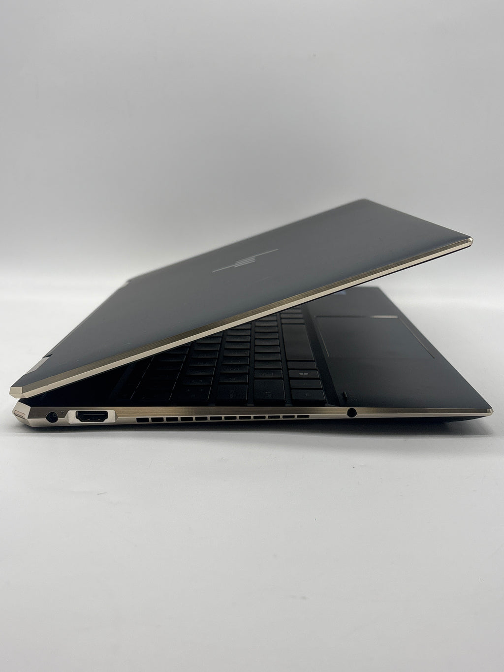 HP Spectre x360 15t-eb100 2-in-1 i7-1165G7 16GB RAM 256GB SSD Used