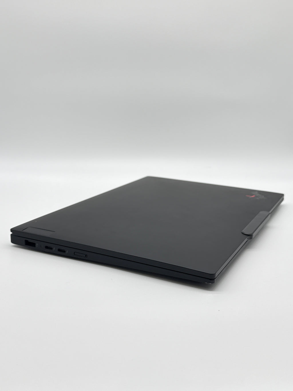 Lenovo ThinkPad X1 Carbon Gen 12 14in Intel Core Ultra 7 32GB 512GB
