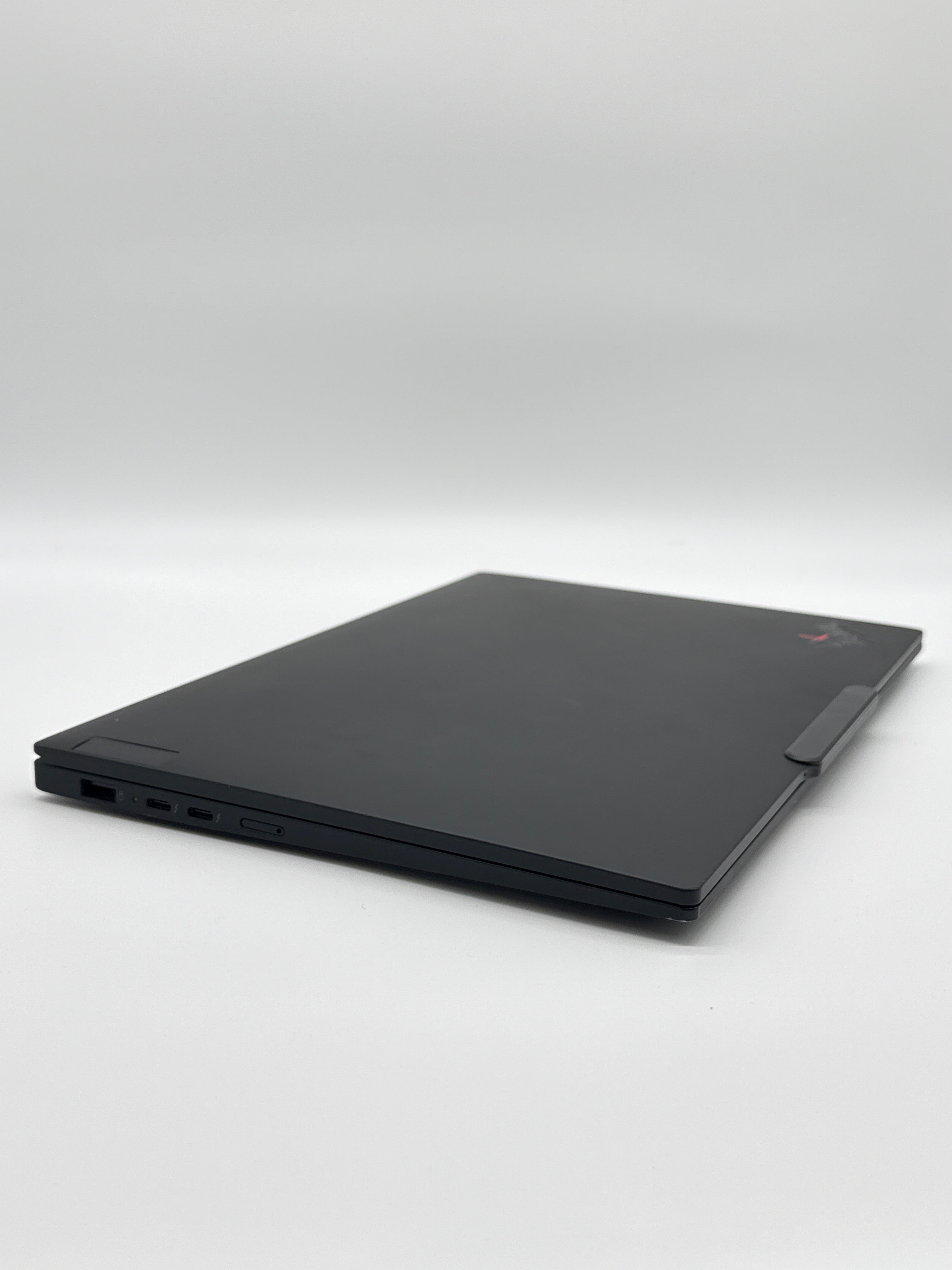 Lenovo ThinkPad X1 Carbon Gen 12 14in Intel Core Ultra 7 32GB 512GB