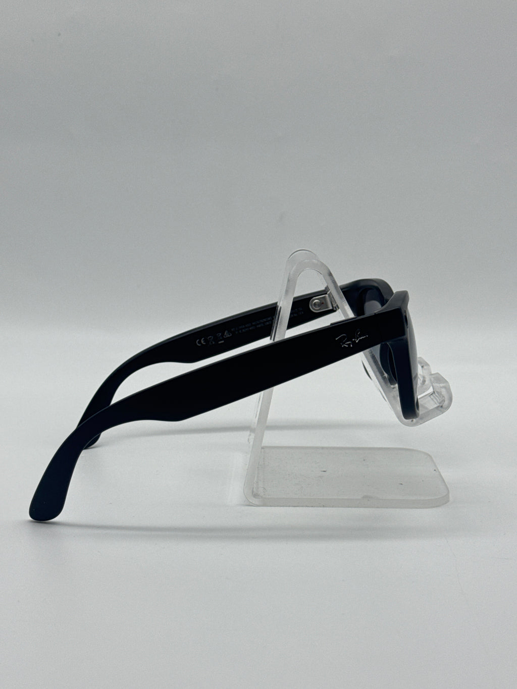 Meta Ray-Ban Wayfarer Smart Glasses Gen 2 RW4012 32GB Black - Used