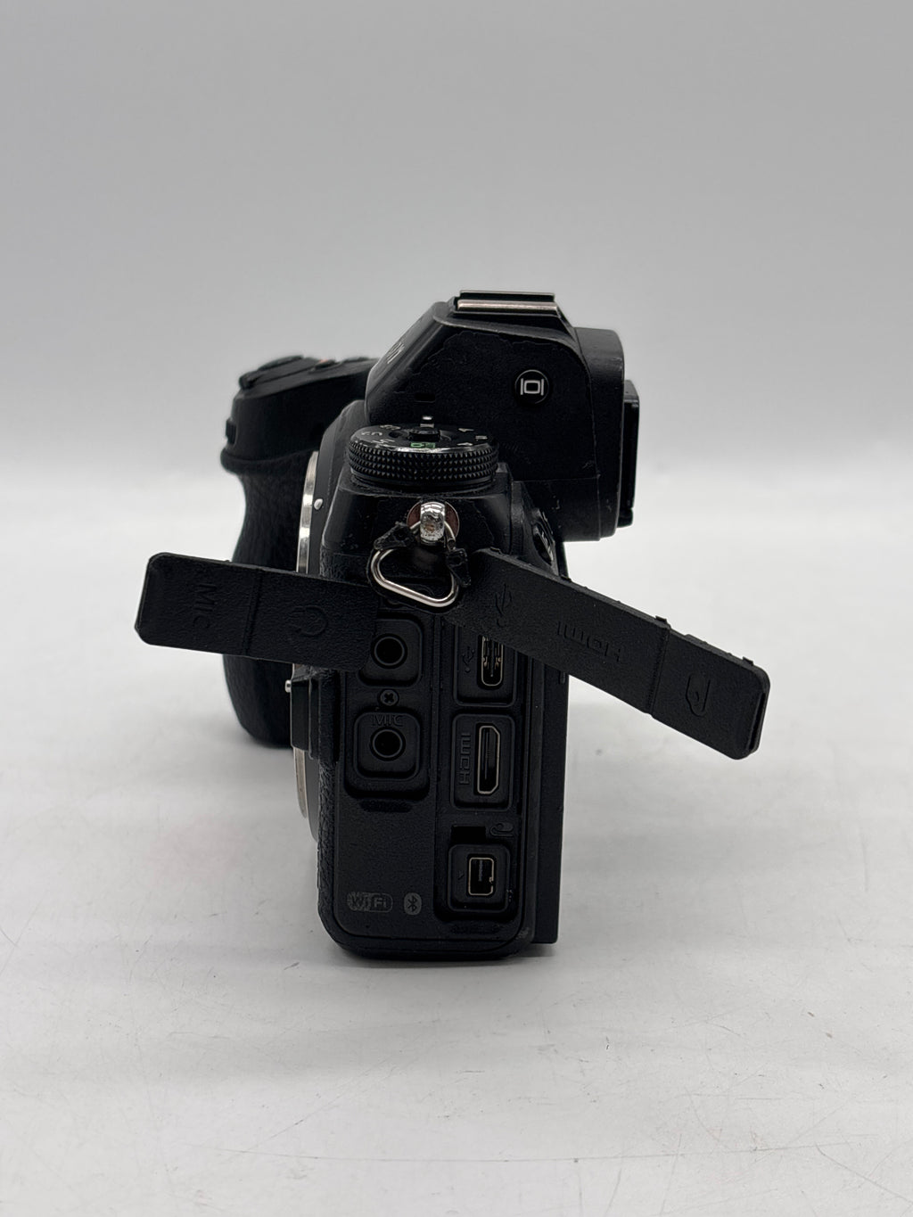 Nikon Z6 24.5MP Mirrorless Body Only Black - Used