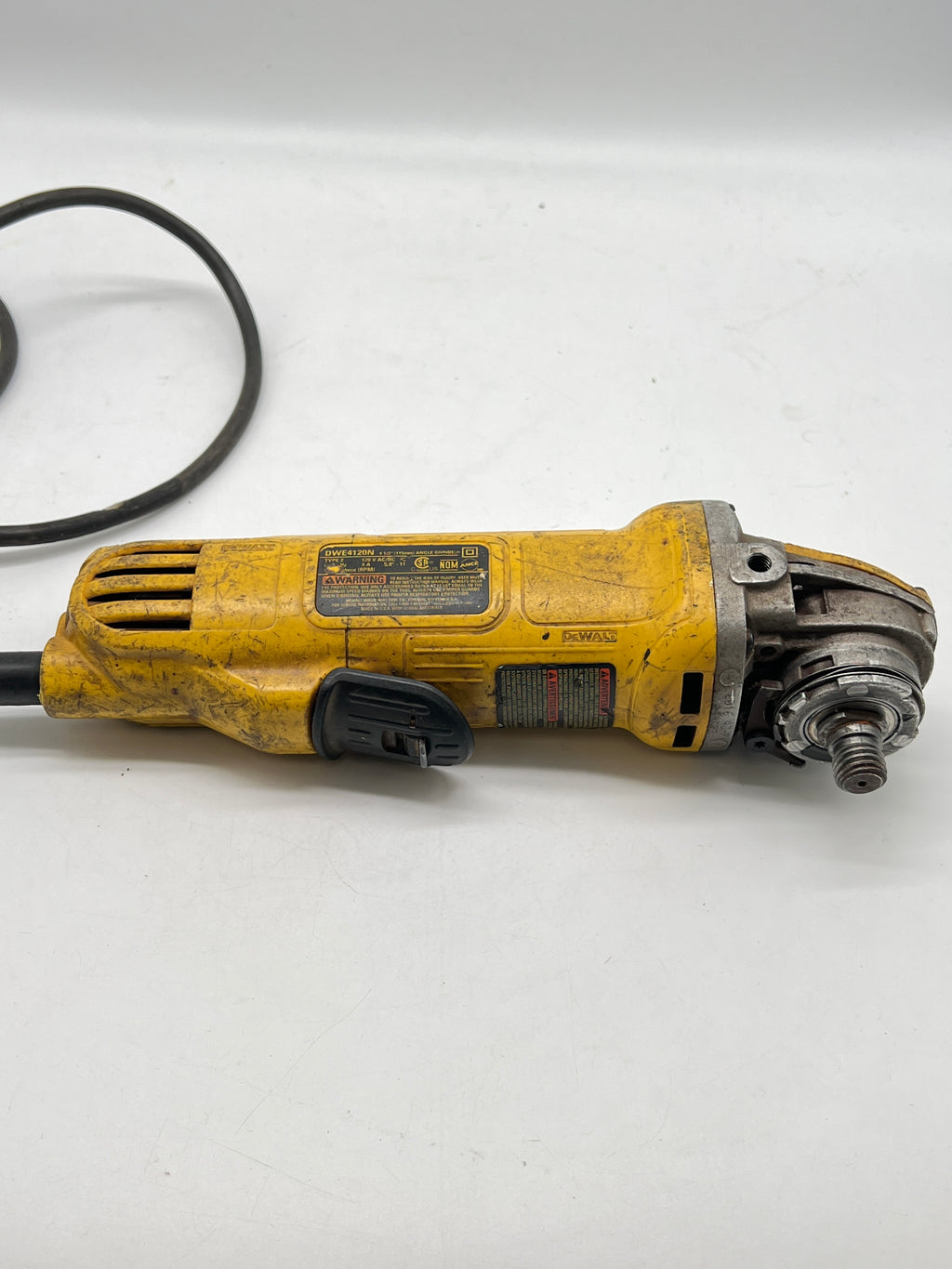 DEWALT DWE4120 4 1/2" ANGLE GRINDER PDS037253 - Used