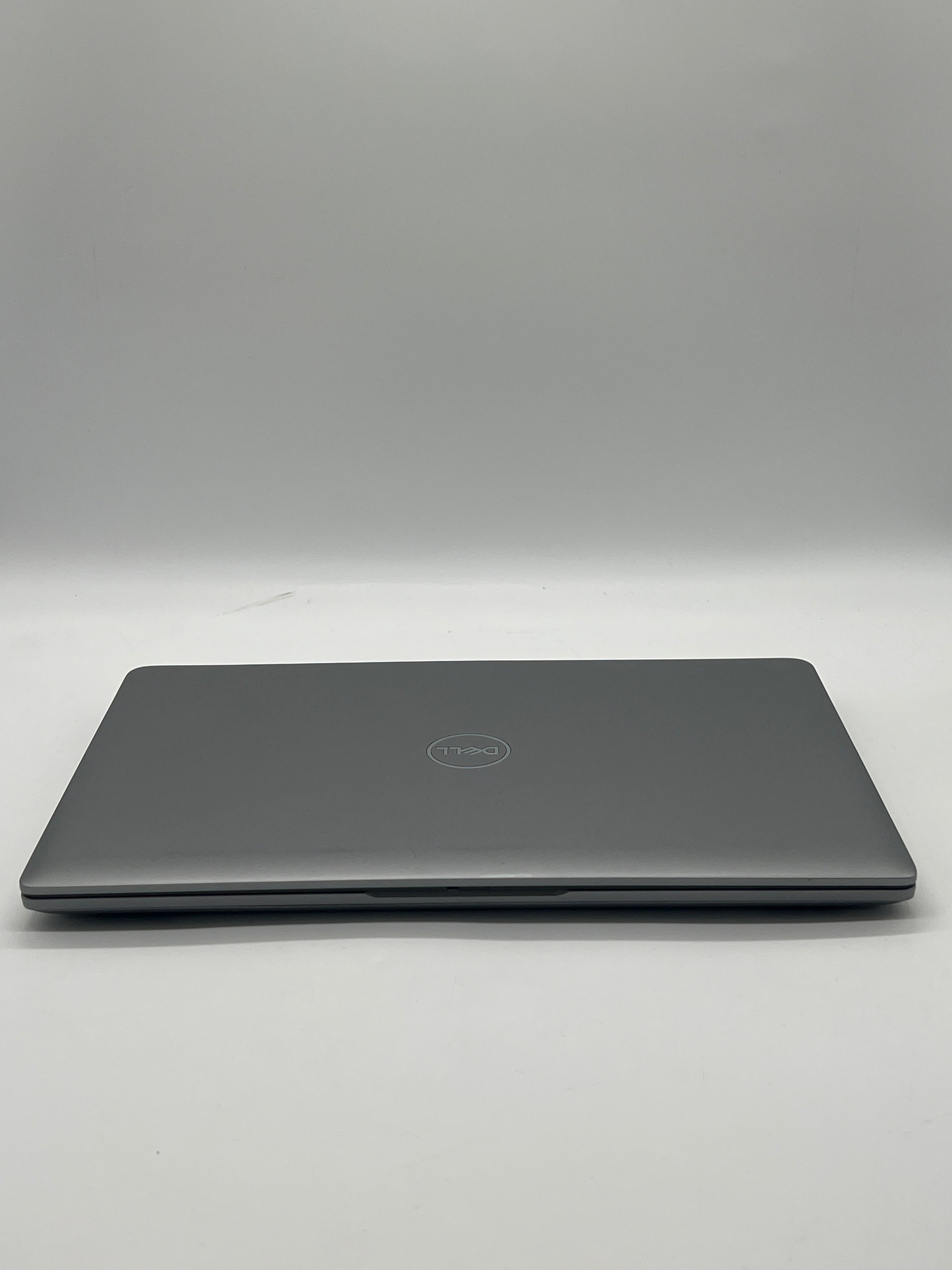 Dell Latitude 5450 14 inch Intel Core Ultra 5 135U 32 GB RAM 512 GB SSD