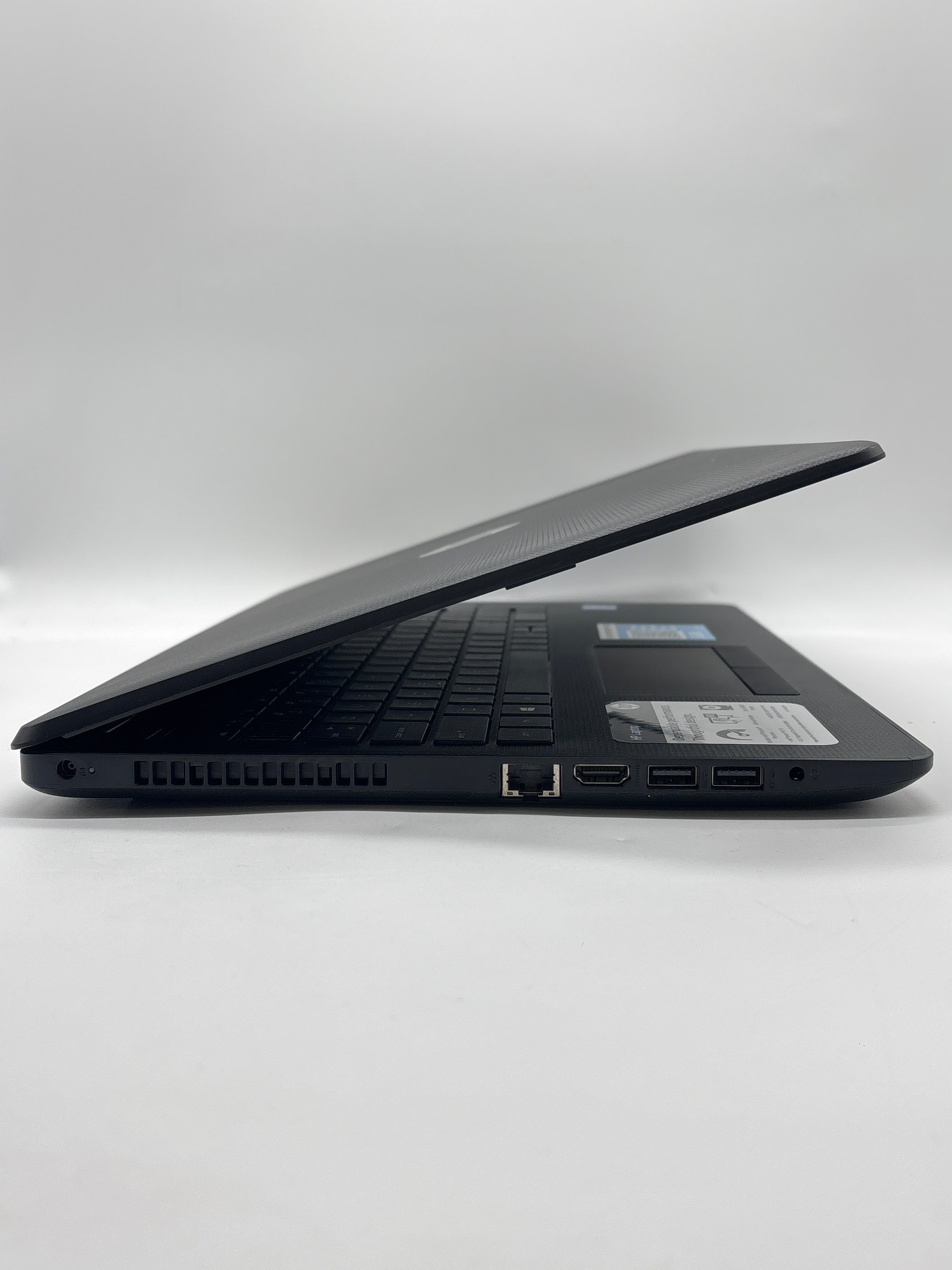 HP 15-BS020WM Touch Pentium N3710 4GB RAM 500GB HDD