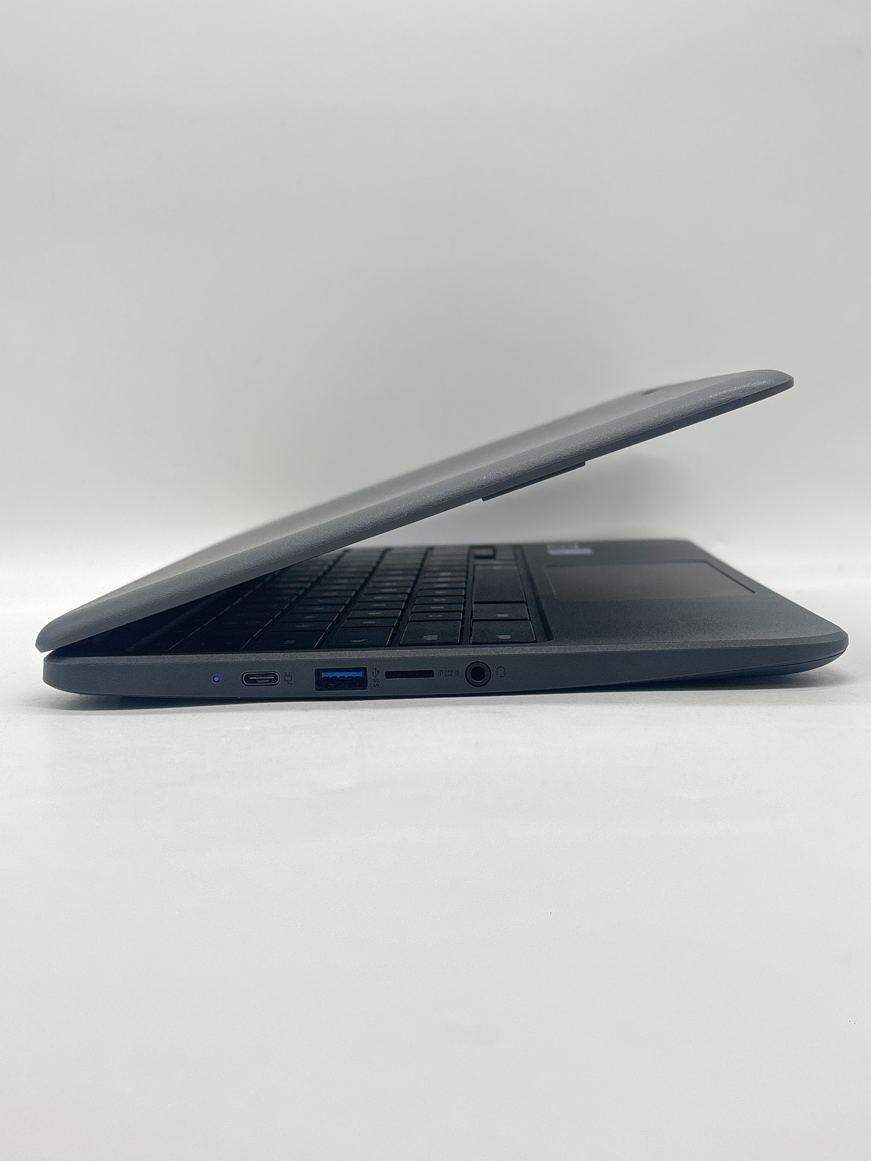 CTL Nl71CT Laptop Pentium N4020 4GB RAM 32GB