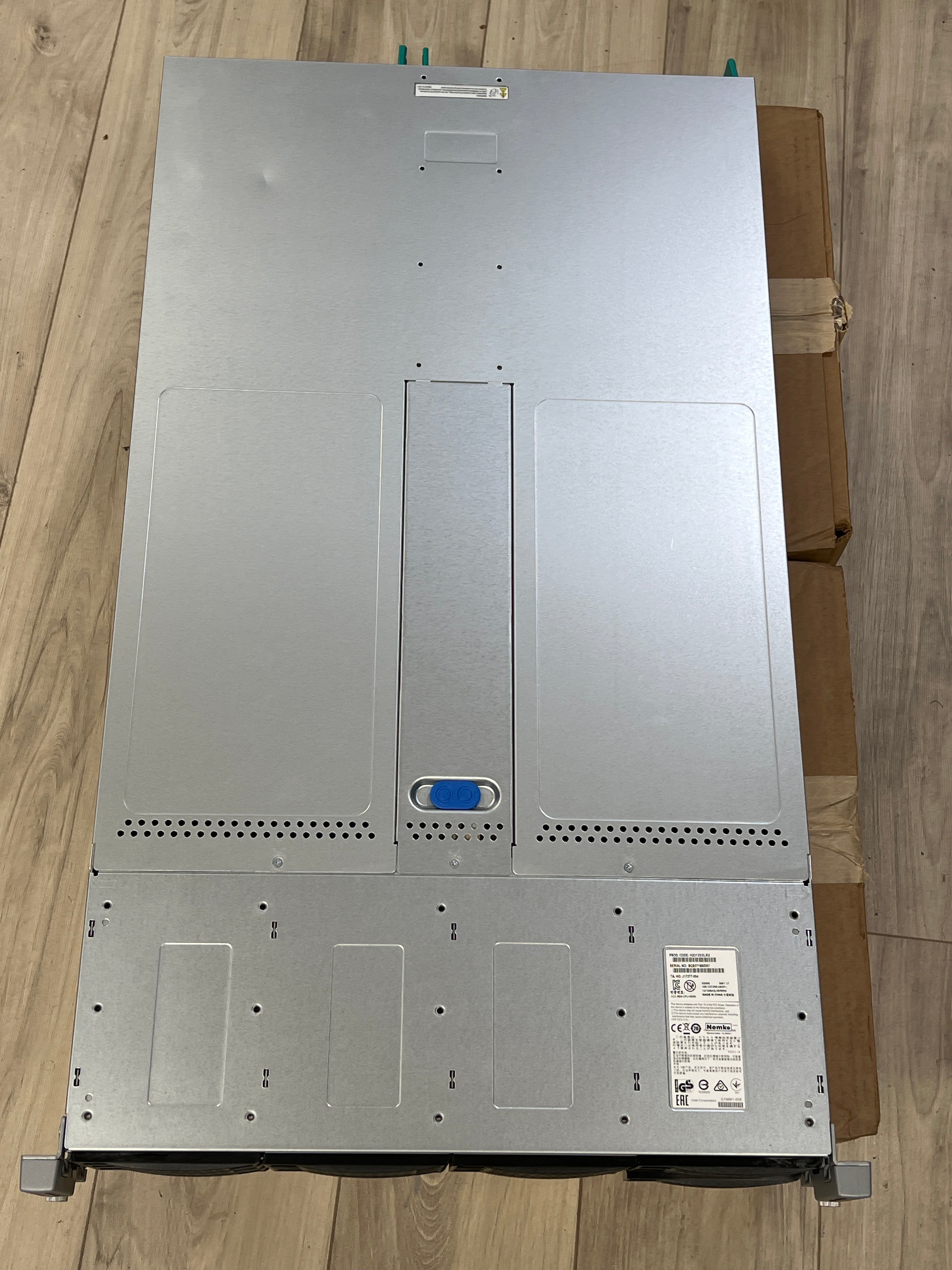 Intel H2312XXLR2 Server Case 2U Rack-Mountable Silver