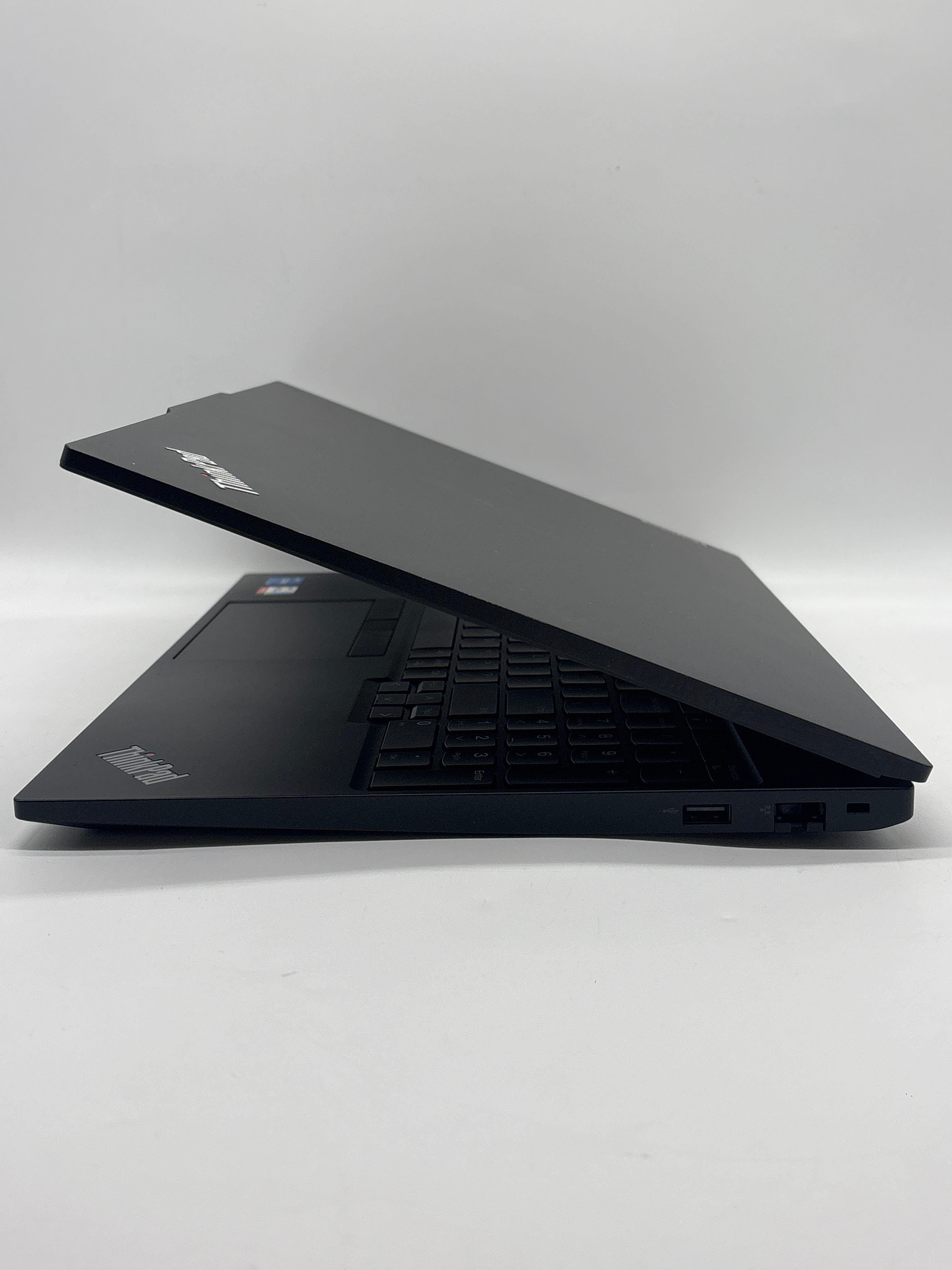 Lenovo ThinkPad E16 Gen 1 Touch i5-1335U 16GB RAM 512GB SSD - Remotely Managed