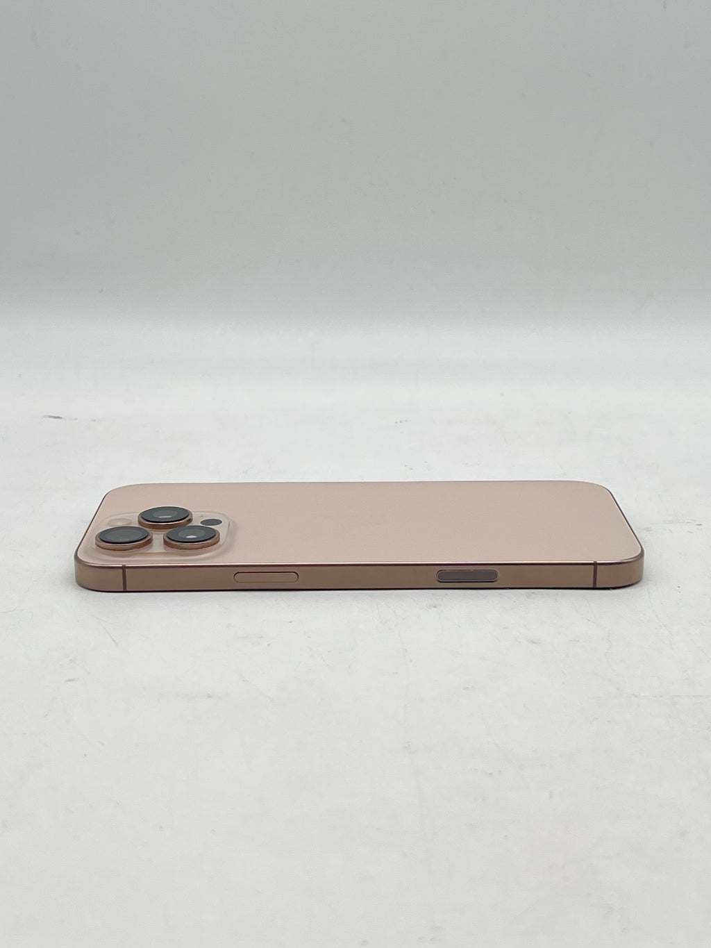 Apple iPhone 16 Pro Max 256GB Factory Unlocked - Used