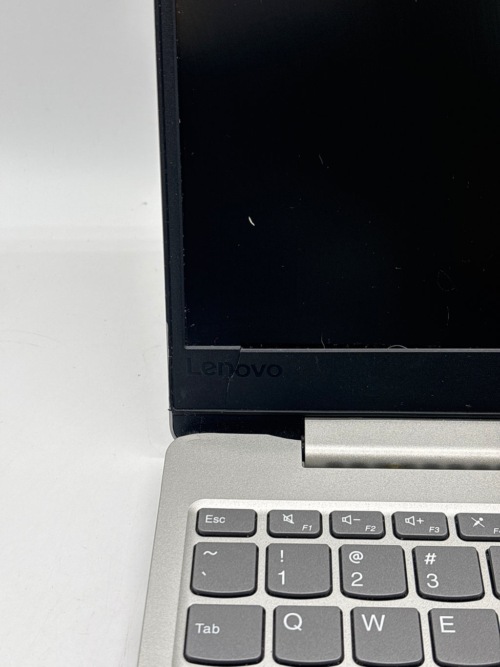Lenovo Ideapad 330s-15IKB i5-8250U 4GB RAM 128GB SSD - For Parts (Read DESC)
