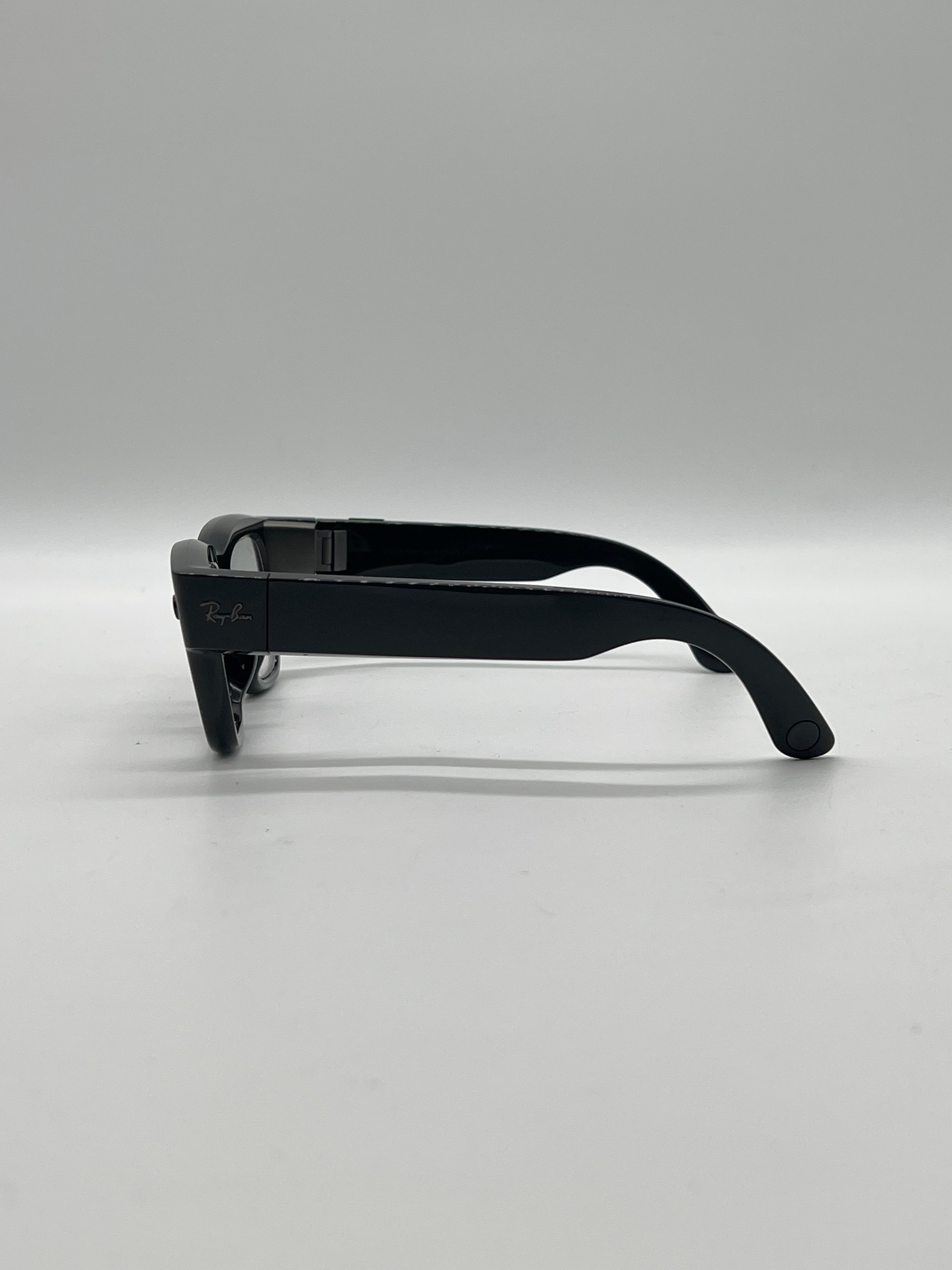 Meta Ray-Ban Display Smart Glasses Black SK-1001153-01 Band Size 2 - Used With Box