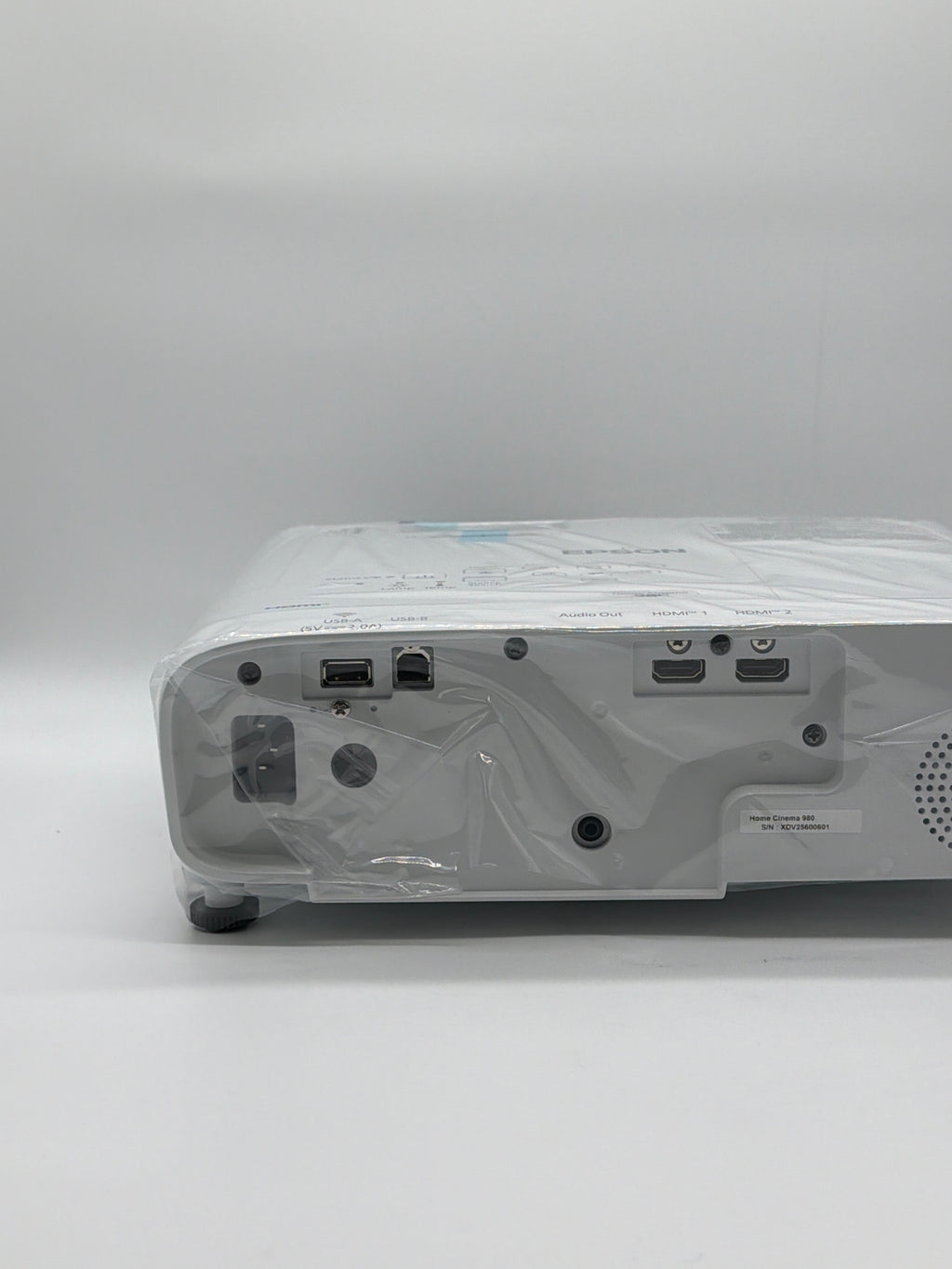 Epson Home Cinema 980 Projector 1080p 3400lm LCD Model HB63A New