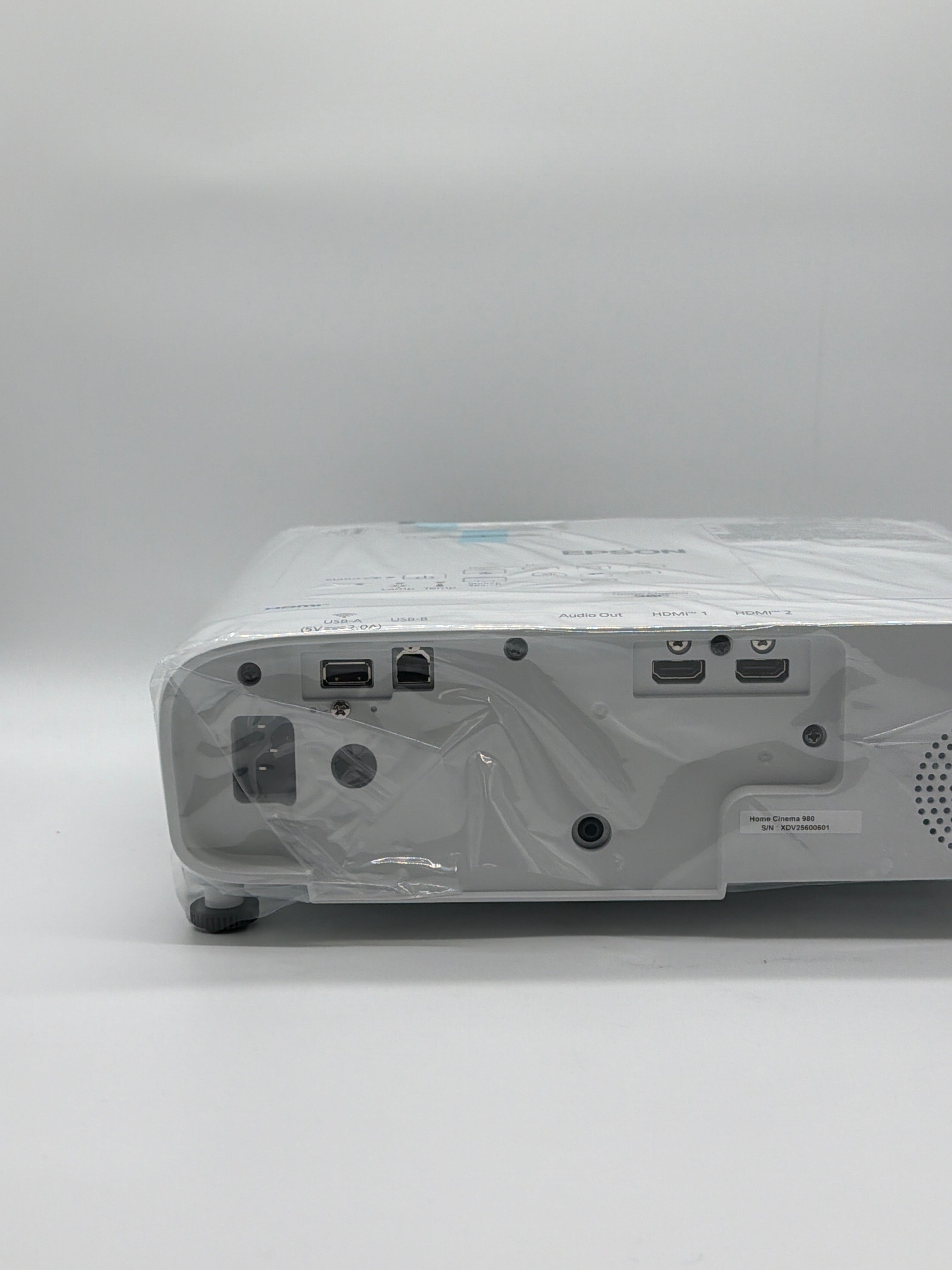 Epson Home Cinema 980 Projector 1080p 3400lm LCD Model HB63A New