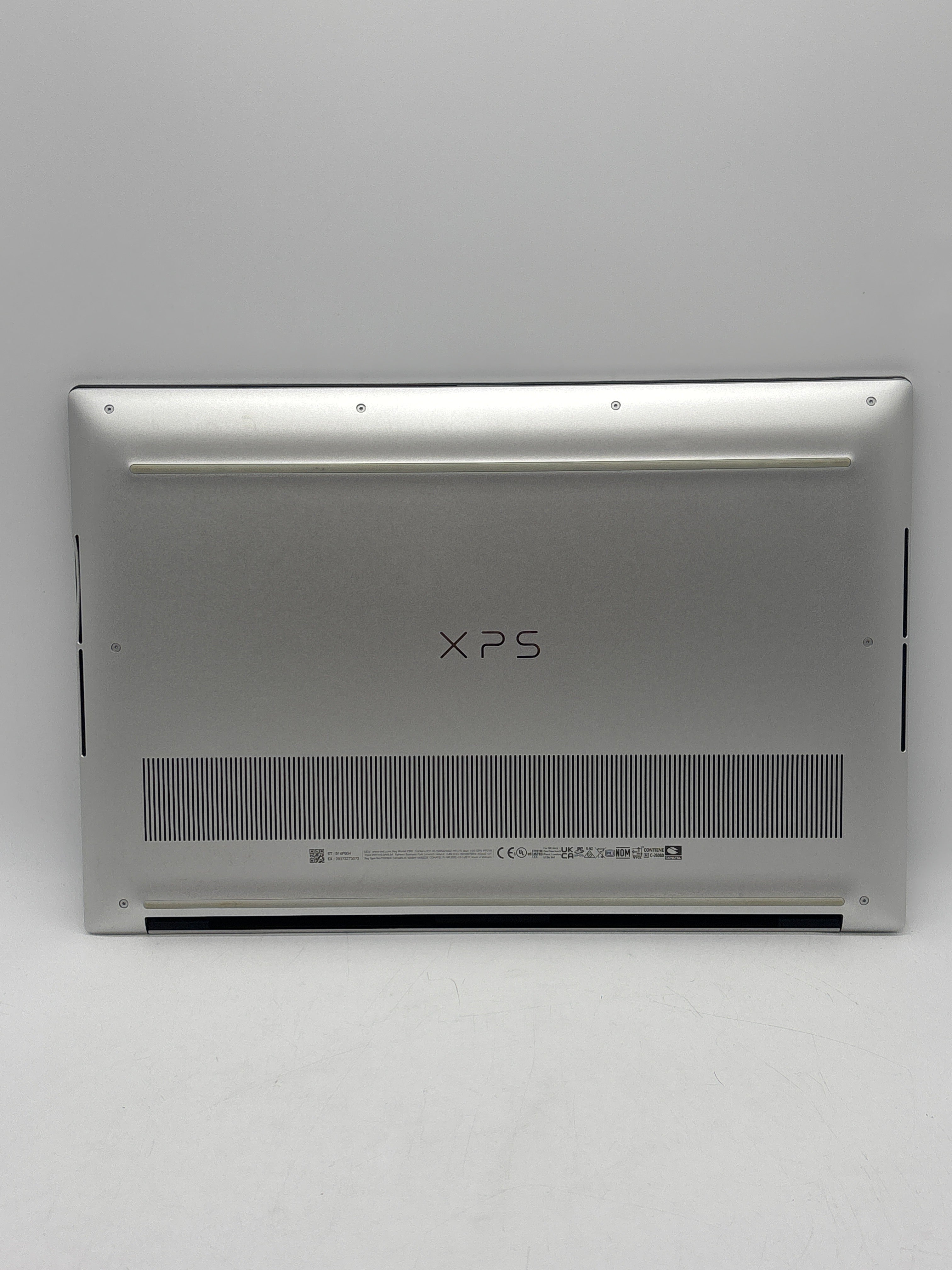 Dell XPS 15 9530 i7-13700H 32GB RAM 1TB SSD RTX 4050