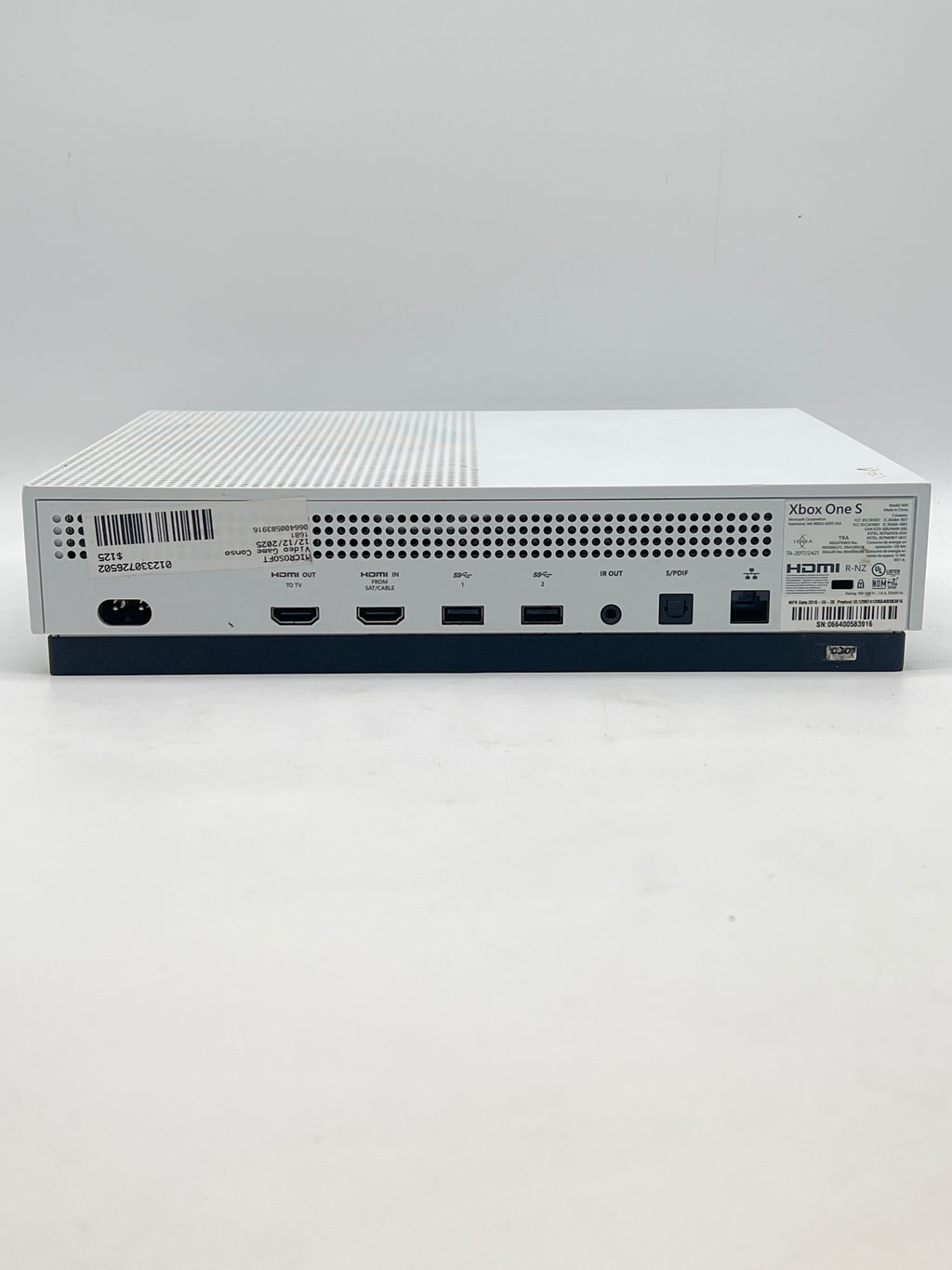 Microsoft Xbox One S 1TB Home Console (Model 1681) White - Used