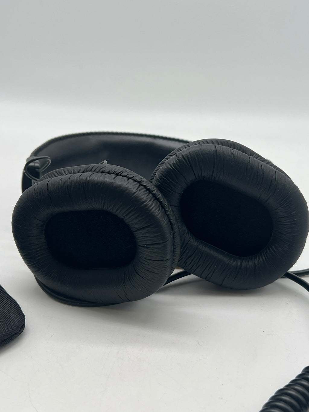 Sony MDR-7506 Wired Over-Ear Dynamic Studio Monitoring - Used