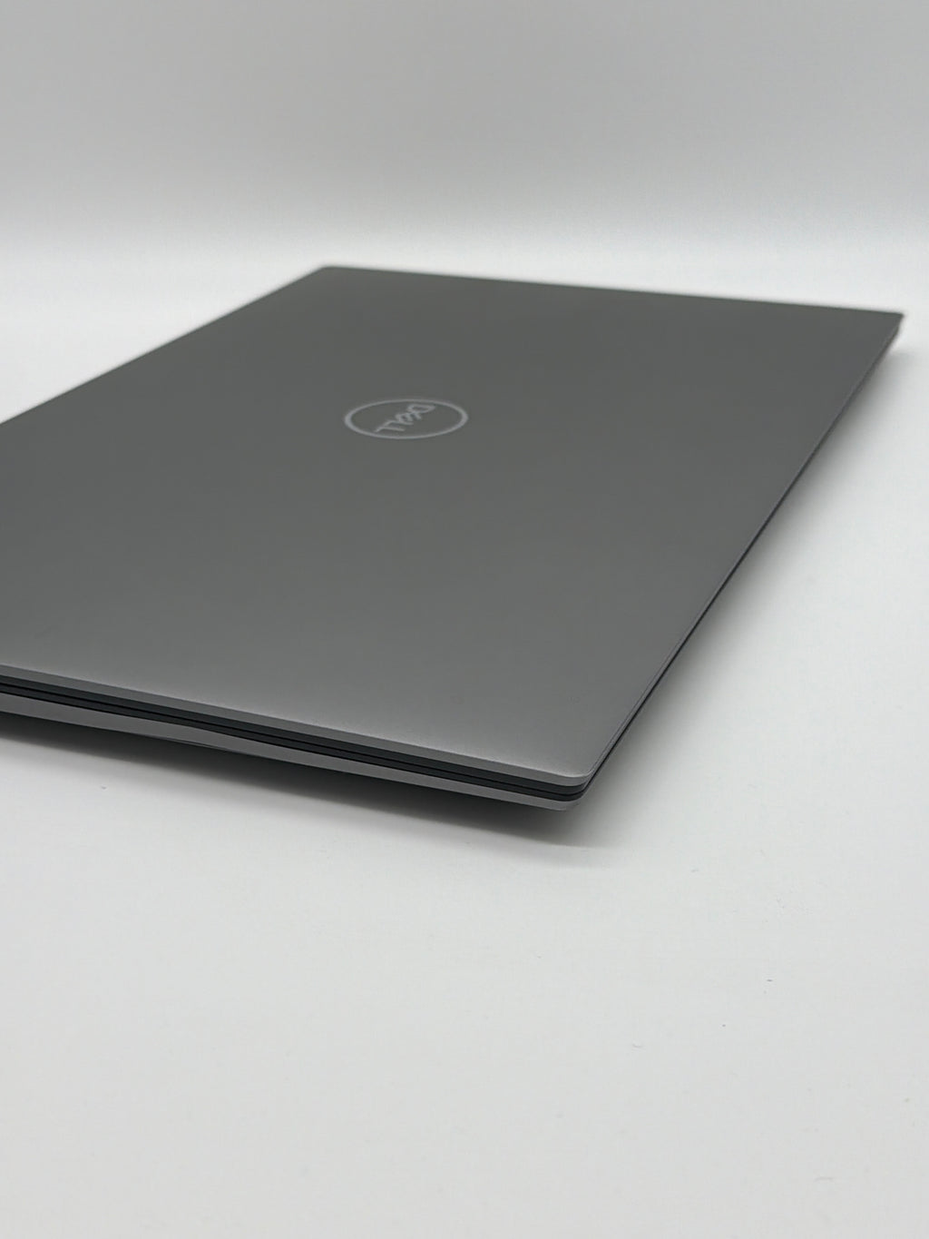Dell Precision 5570 15.6" i9-12900H 32GB RAM 1TB SSD RTX A2000 Used