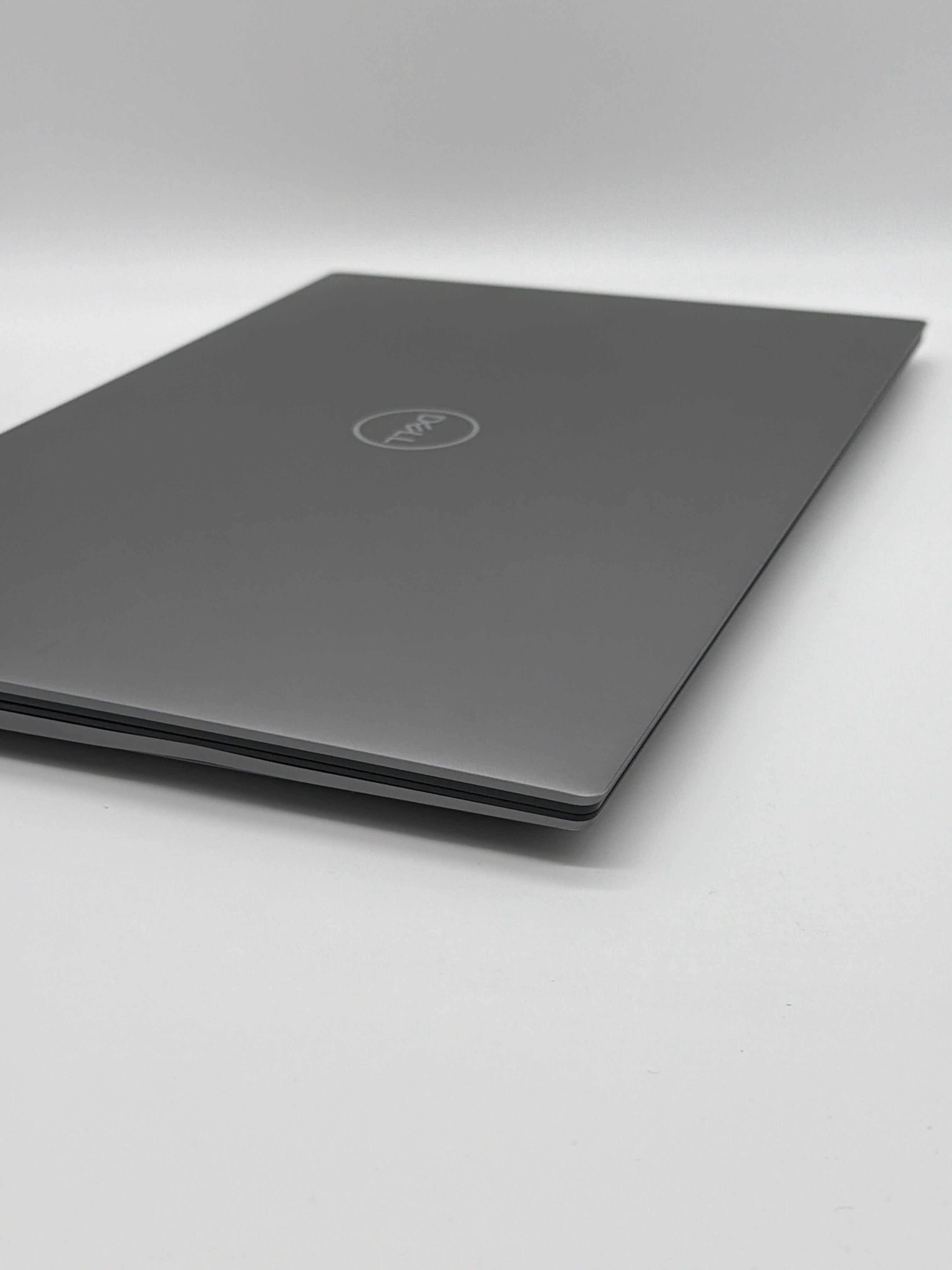 Dell Precision 5570 15.6" i9-12900H 32GB RAM 1TB SSD RTX A2000 Used