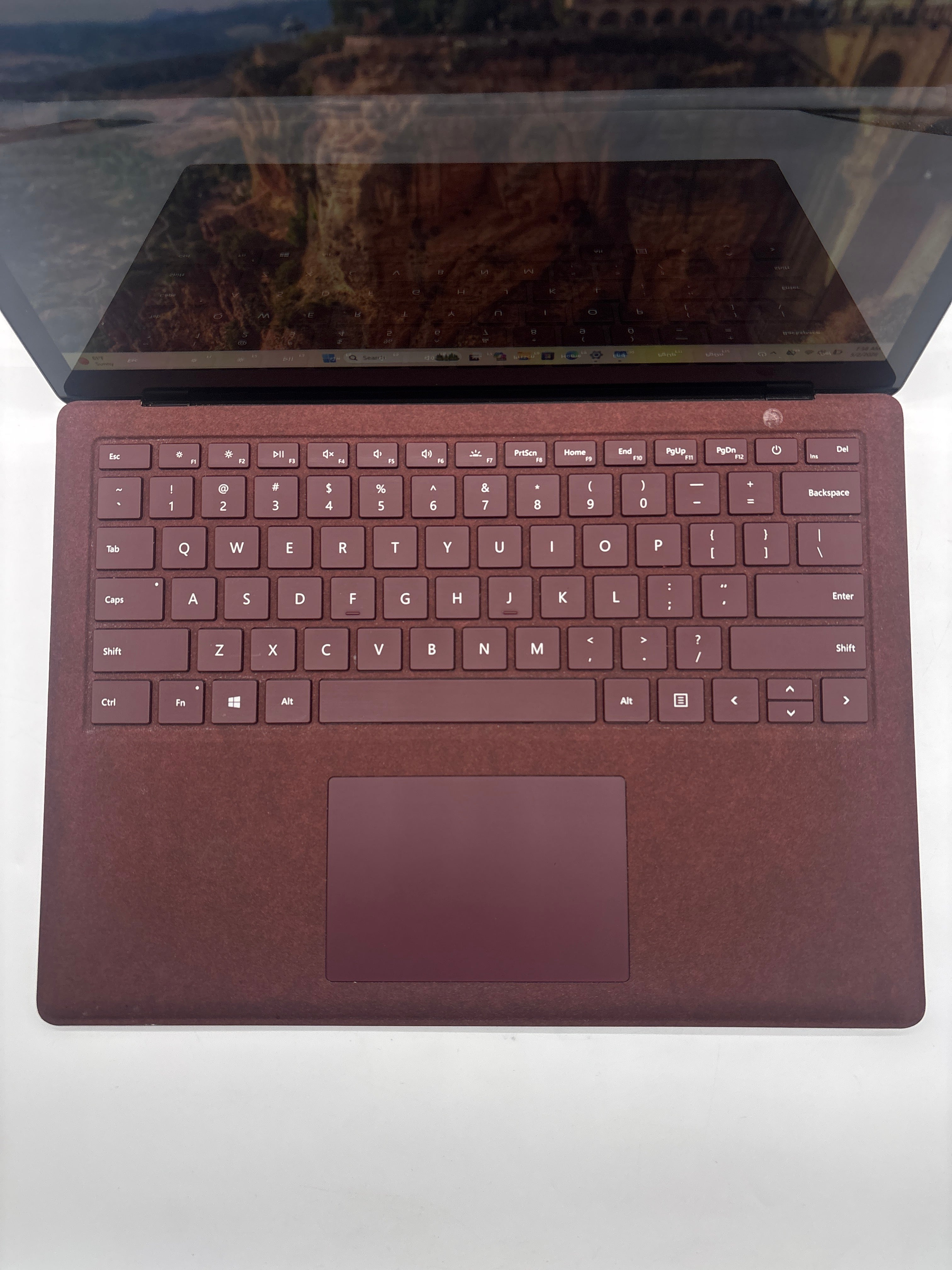 Microsoft Surface Laptop 1769 i7-7660U 8GB RAM 256GB SSD