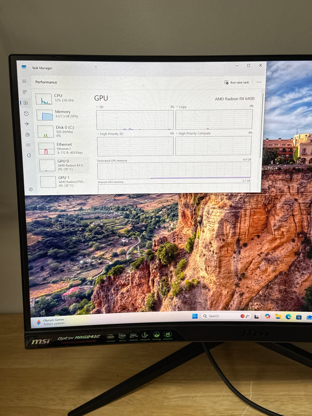 HP Victus 15 Ryzen 5 5600G 8GB RAM 512GB SSD Radeon RX 6400