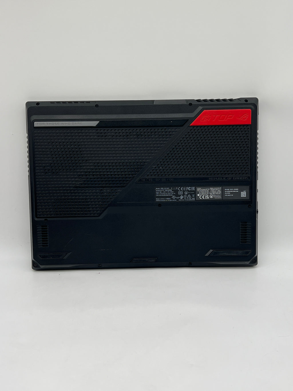 Asus ROG Strix G513QY Ryzen 9 5980HX 16GB RAM 512GB SSD Radeon RX 6800M - Used