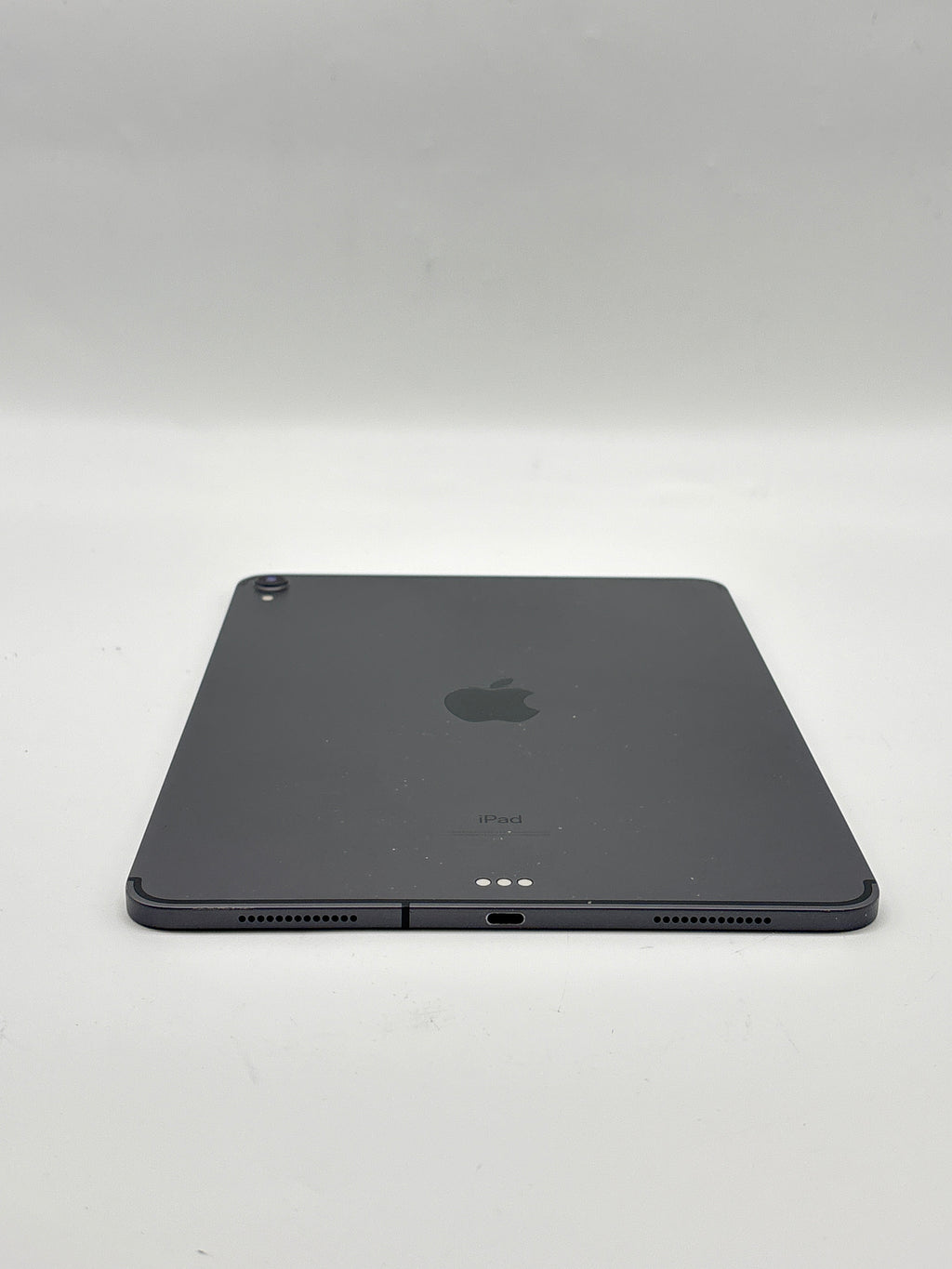Apple iPad Pro 1st Gen 64GB Space Gray Cellular Wi-Fi