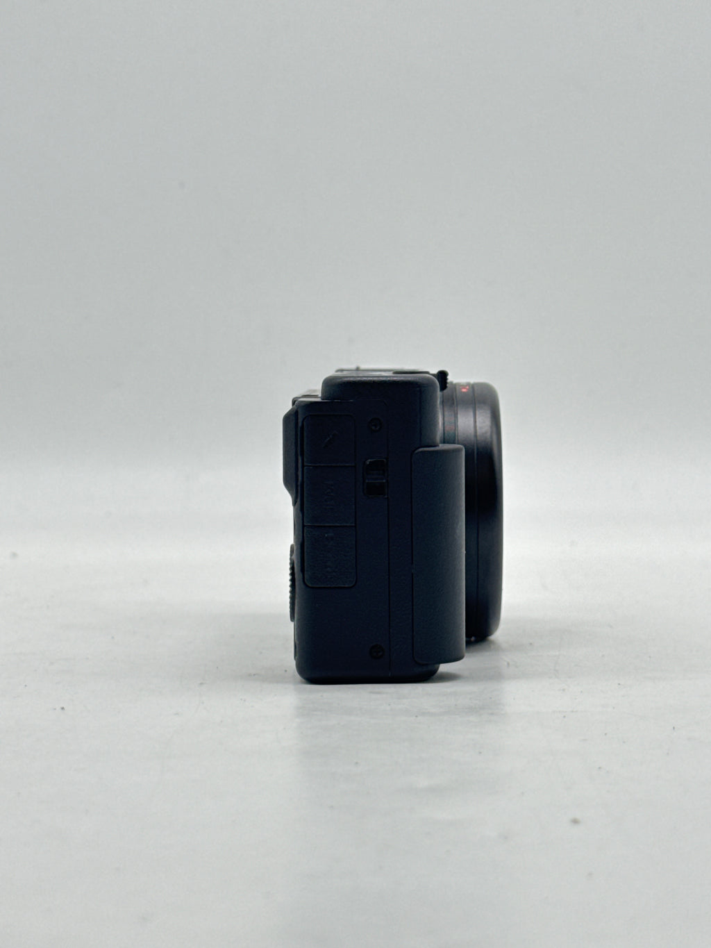 Sony ZV-1 20.1MP Compact Camera ZEISS 24-70mm Lens Black - Used