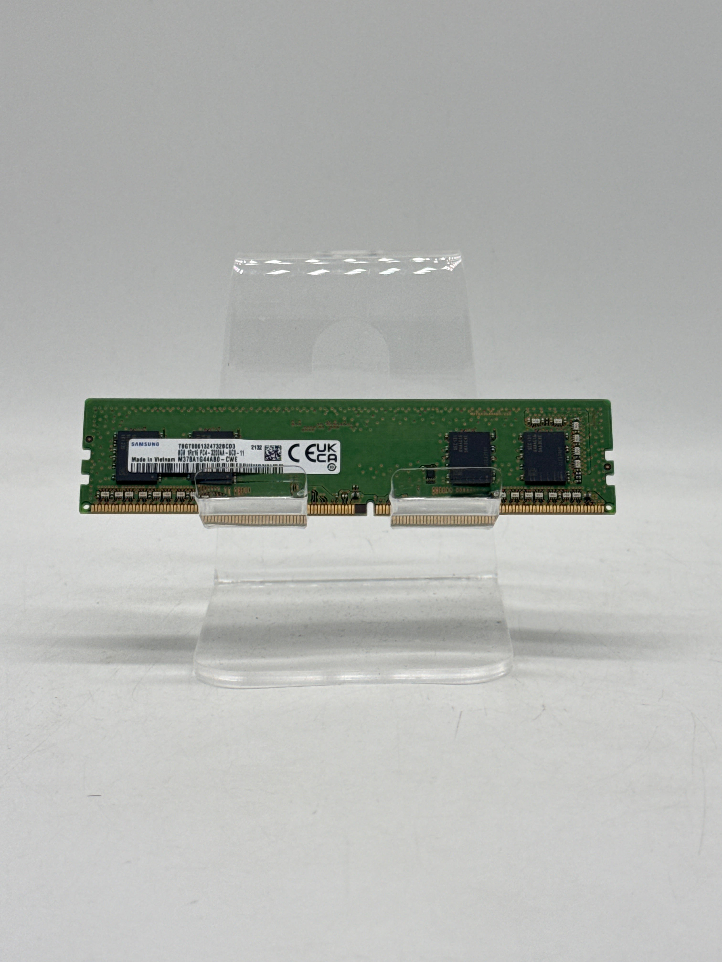 Lot of 20 Samsung 8GB DDR4-3200 288-Pin Non-ECC UDIMM M378A1G44AB0-CWE - Used