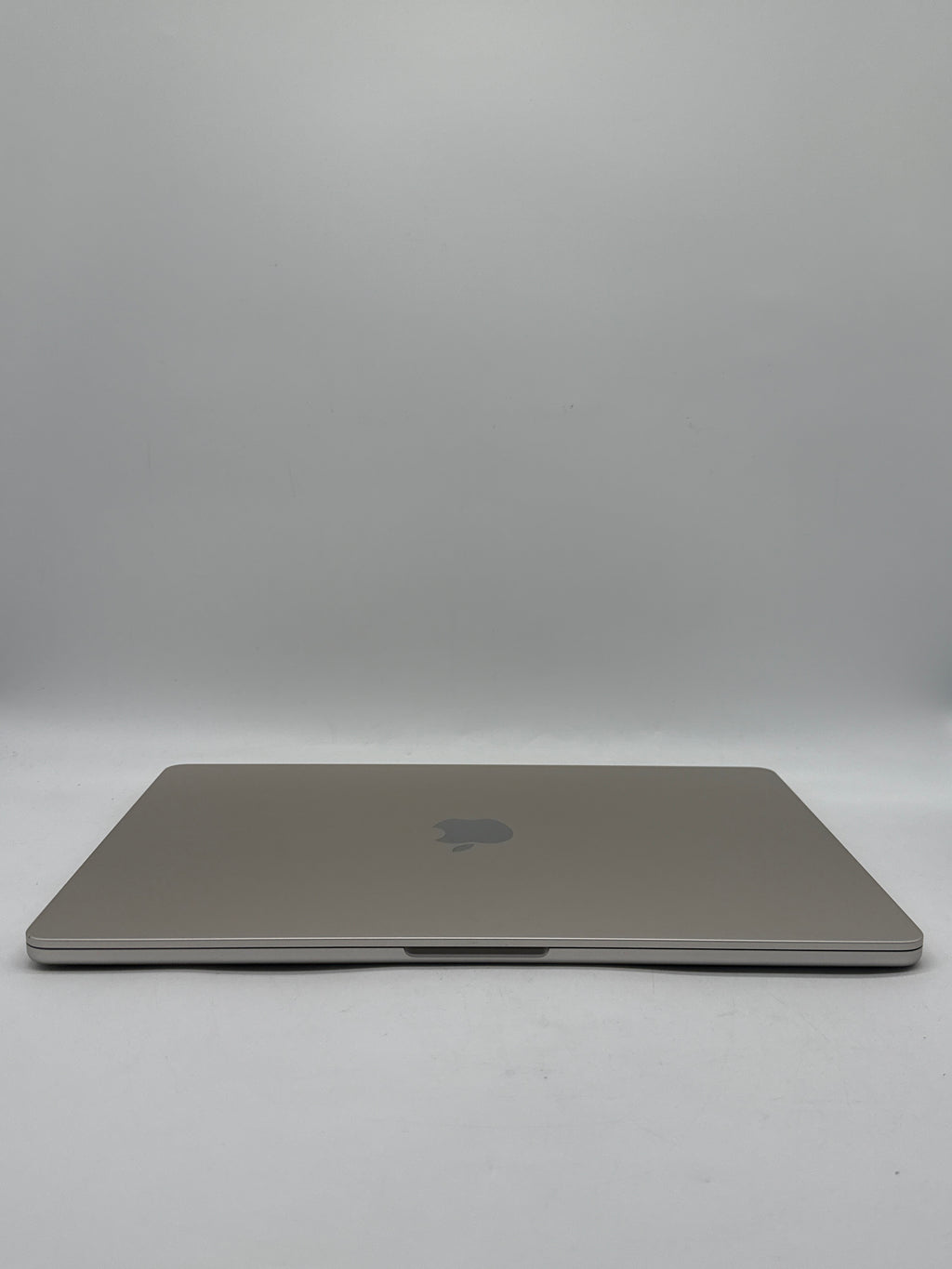Apple MacBook Air 15" M2 A2941 8GB RAM 256GB SSD - Used